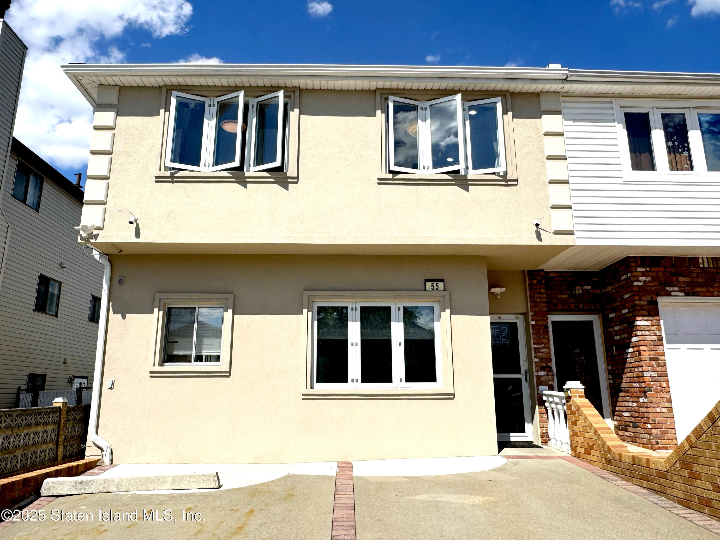 55 Furness Place Image 1