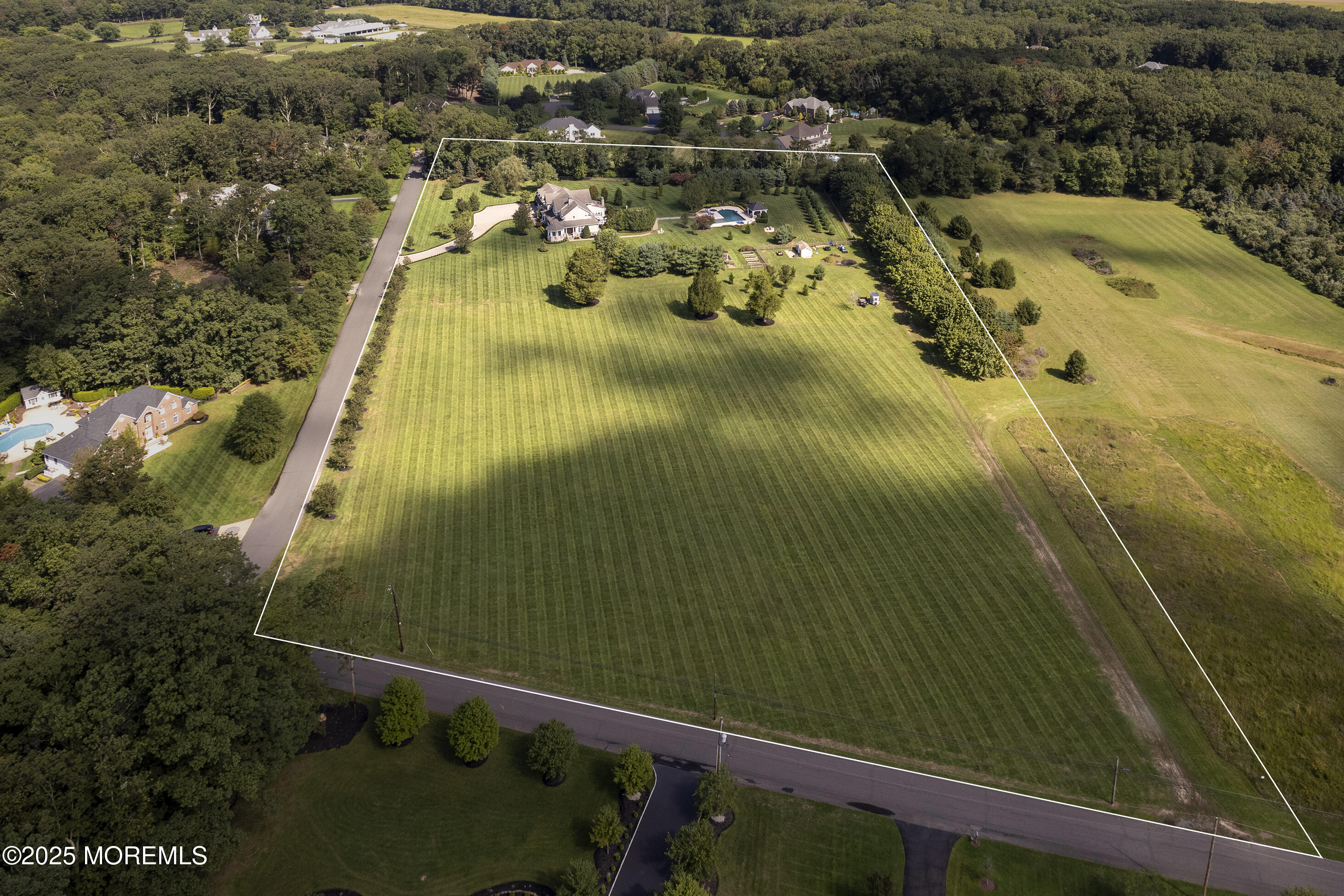 7 Stoney Brook Drive Image 3