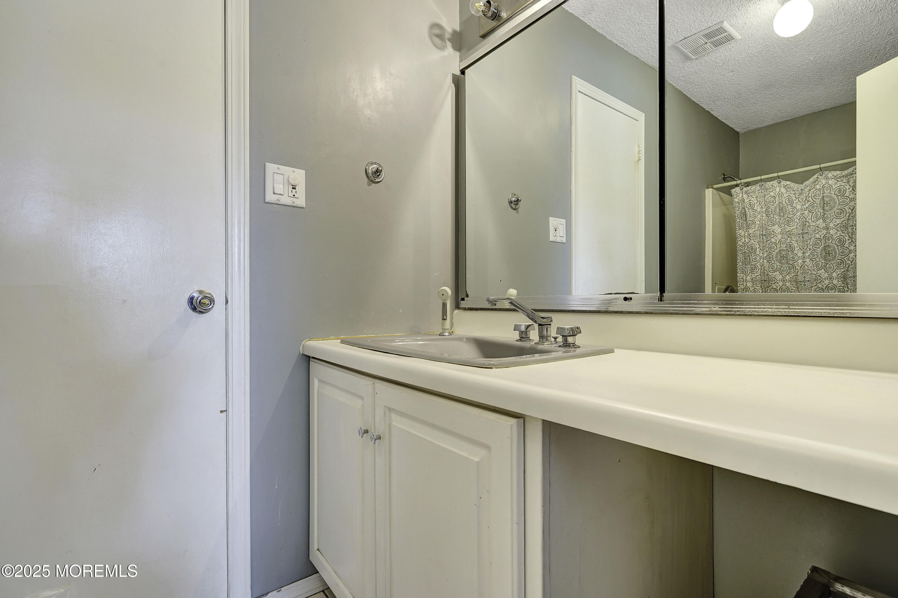 1299 E County Line Road, Lakewood, NJ, 08701 image 25