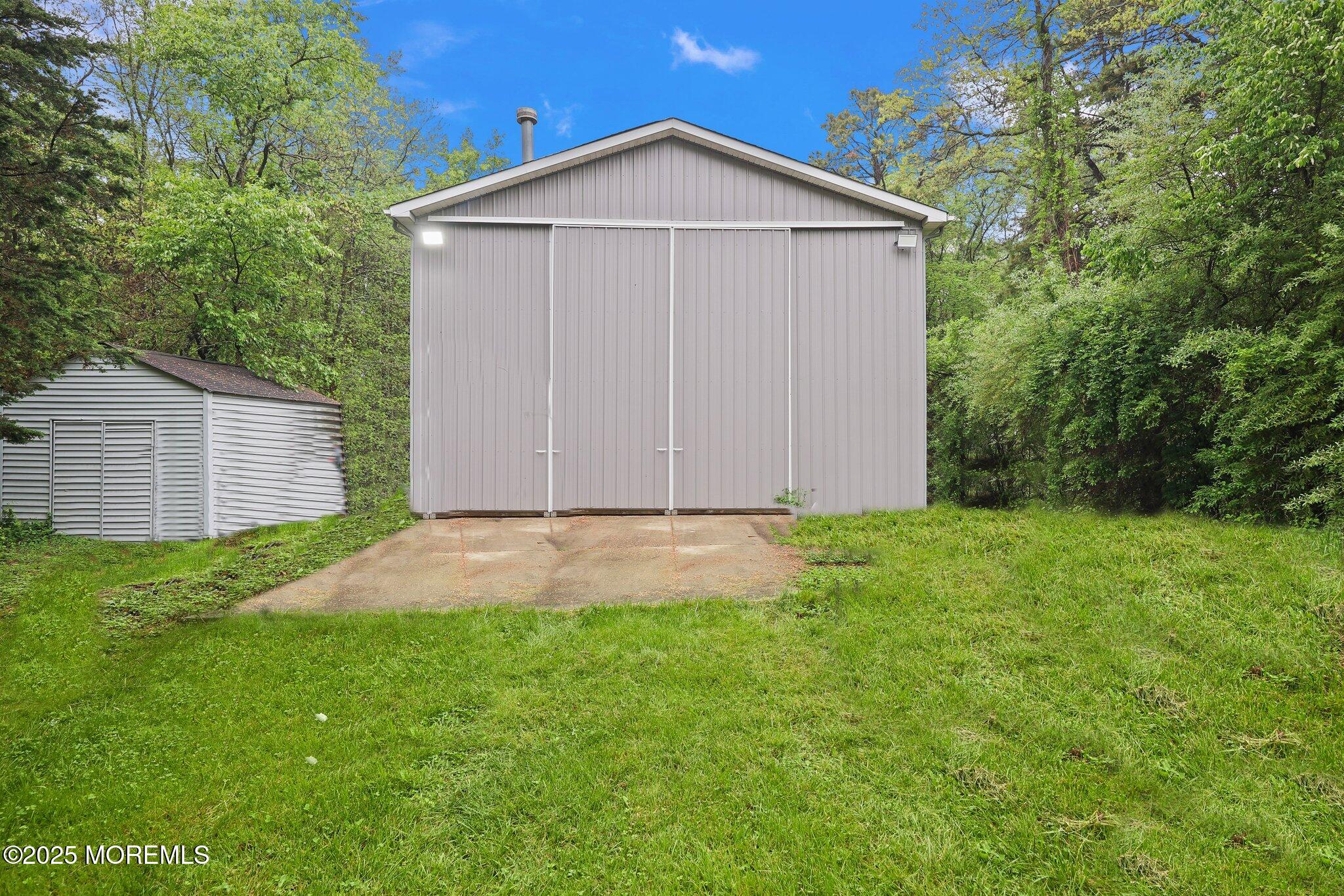 639 Eltone Road Image 5