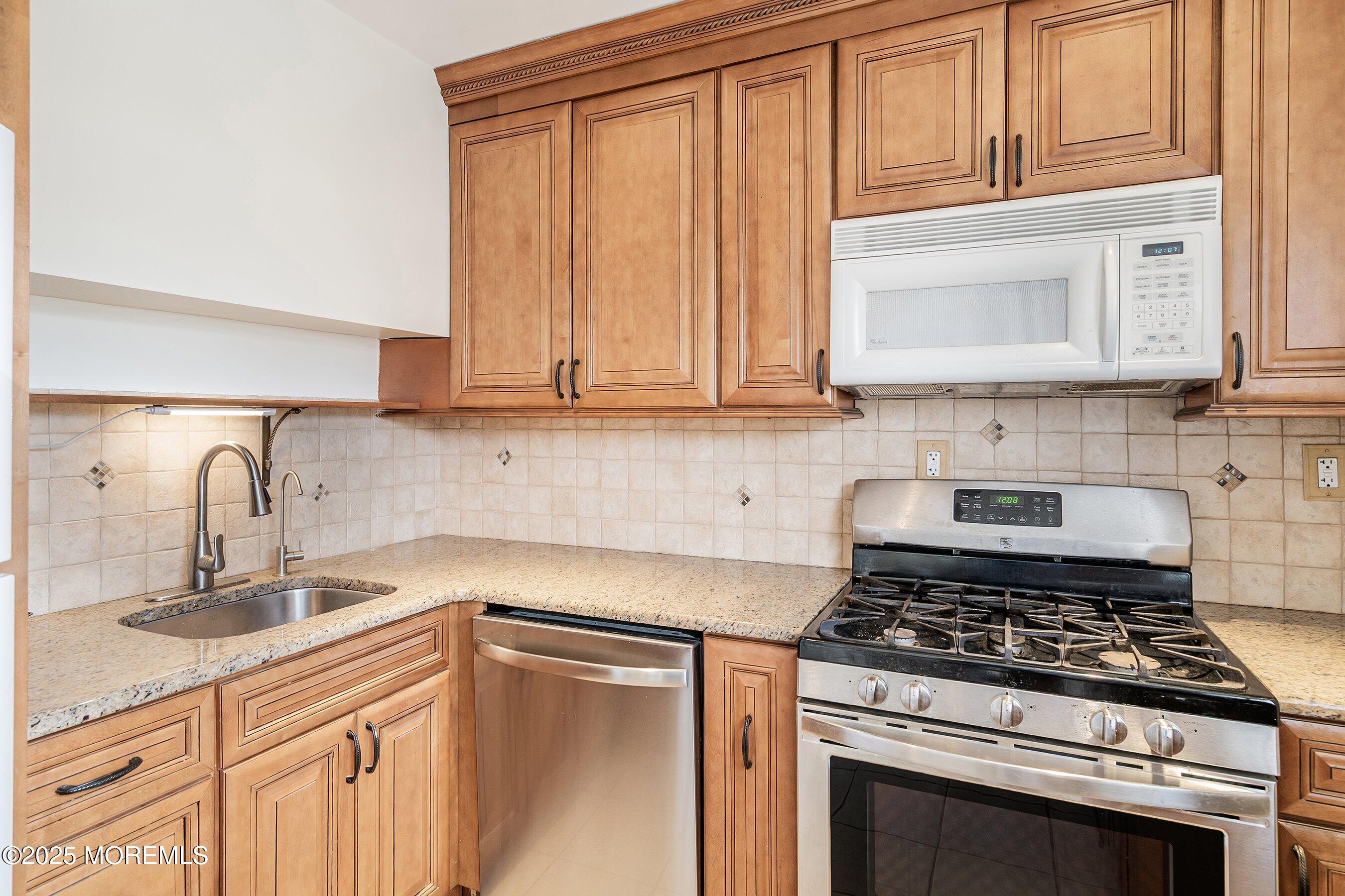 39 Scholer Drive, Union Beach, NJ, 07735 image 10