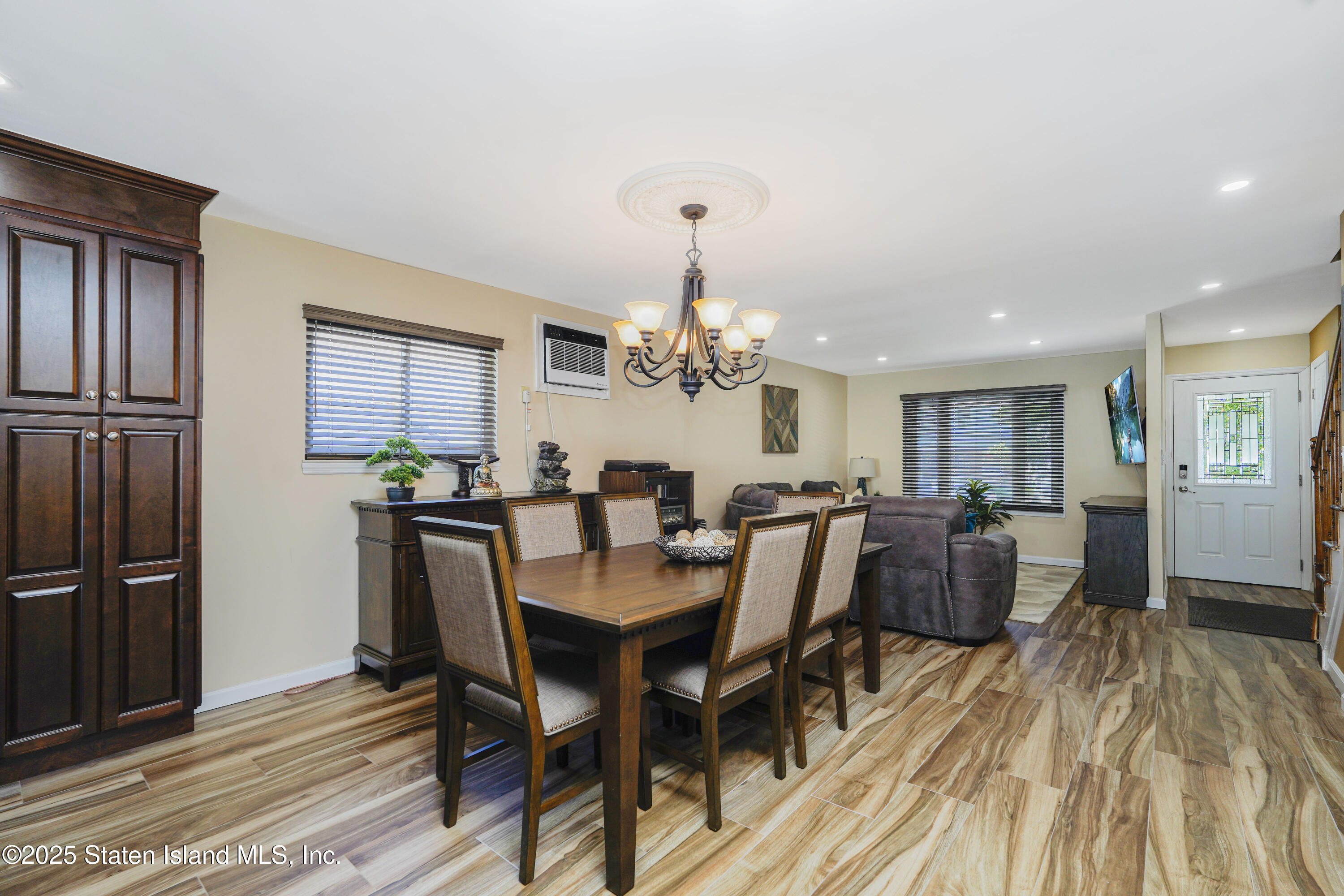 80 Gold Avenue Image 5