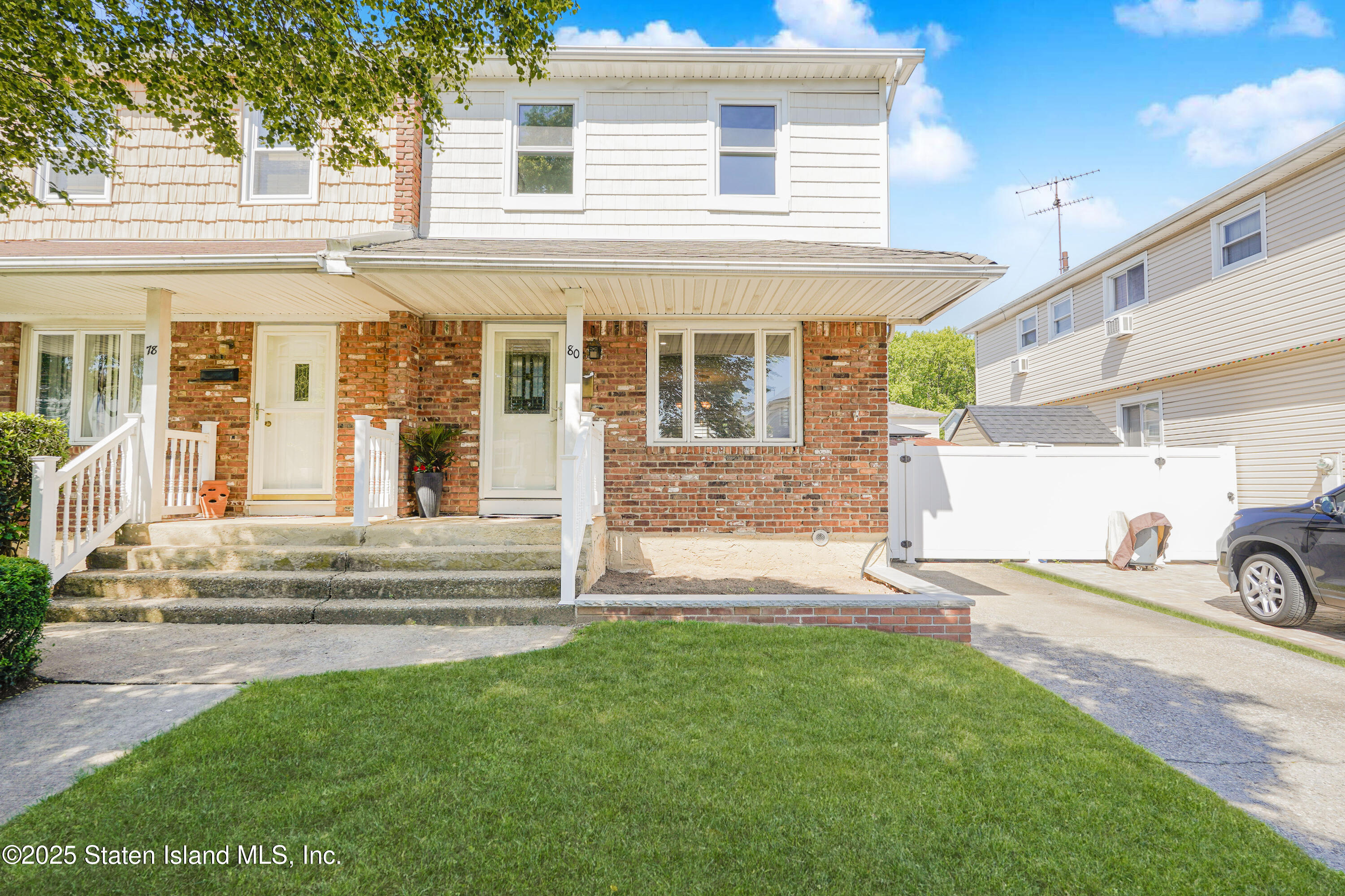 80 Gold Avenue Image 2