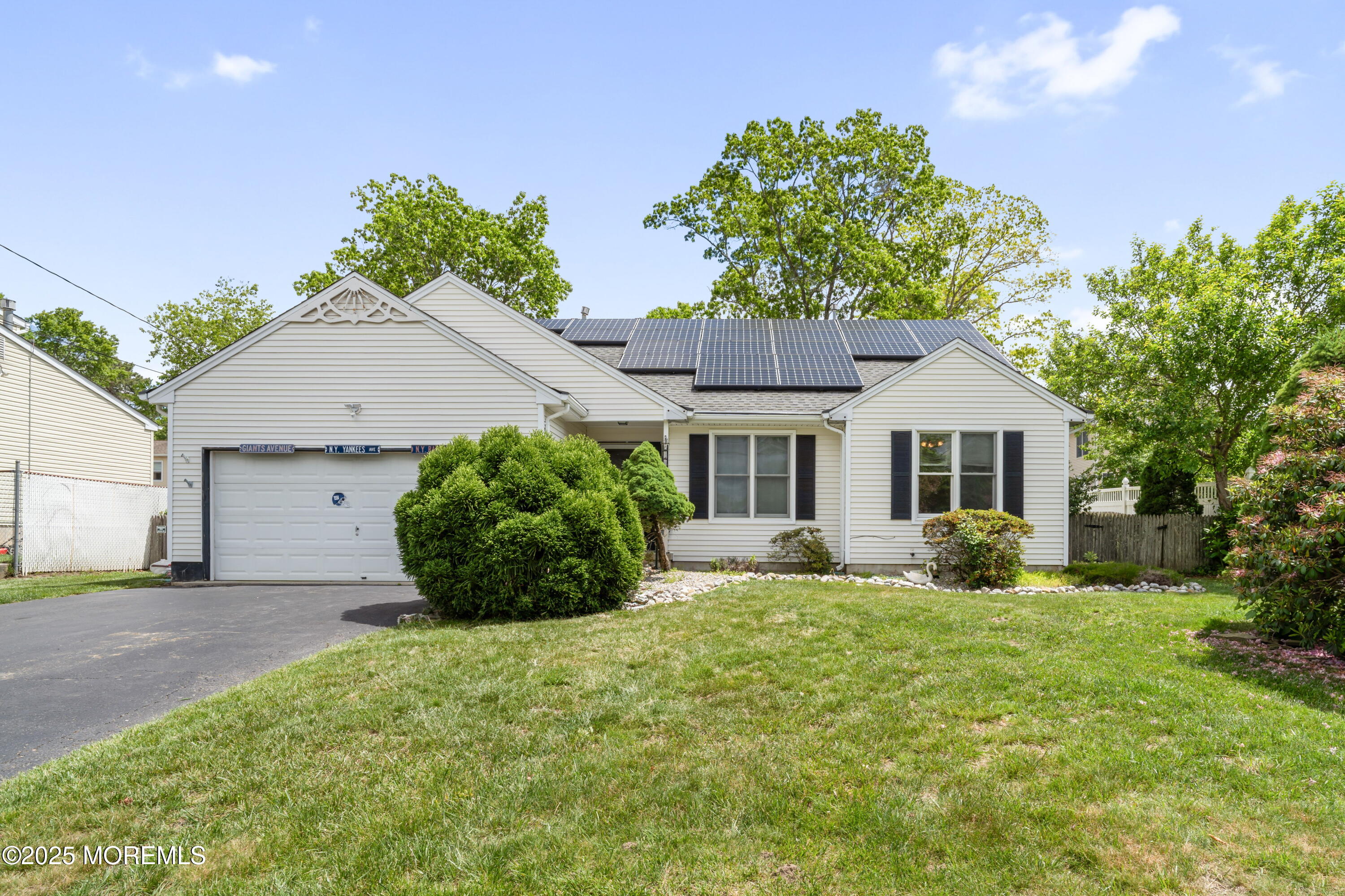 385 Mermaid Drive Image 3