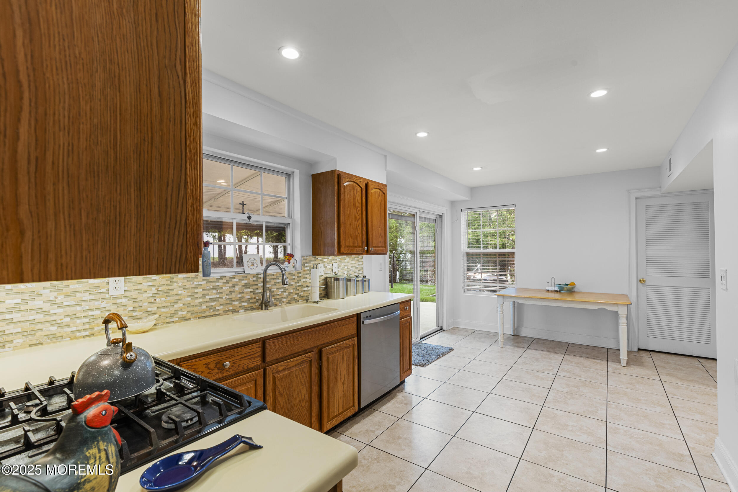 39 Sarah Lane, Howell, NJ, 07731 image 14