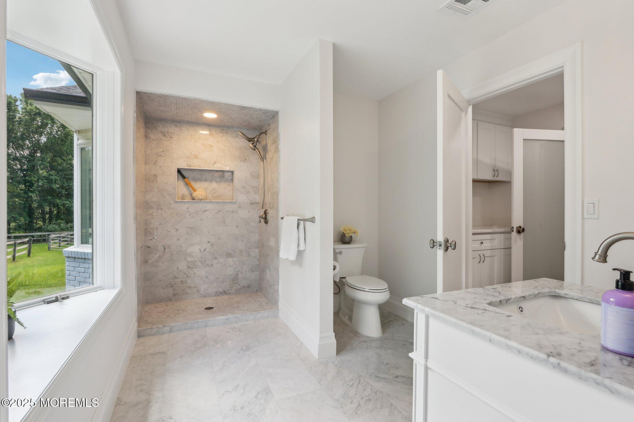 8 Olden Court, Colts Neck, NJ, 07722 image 41