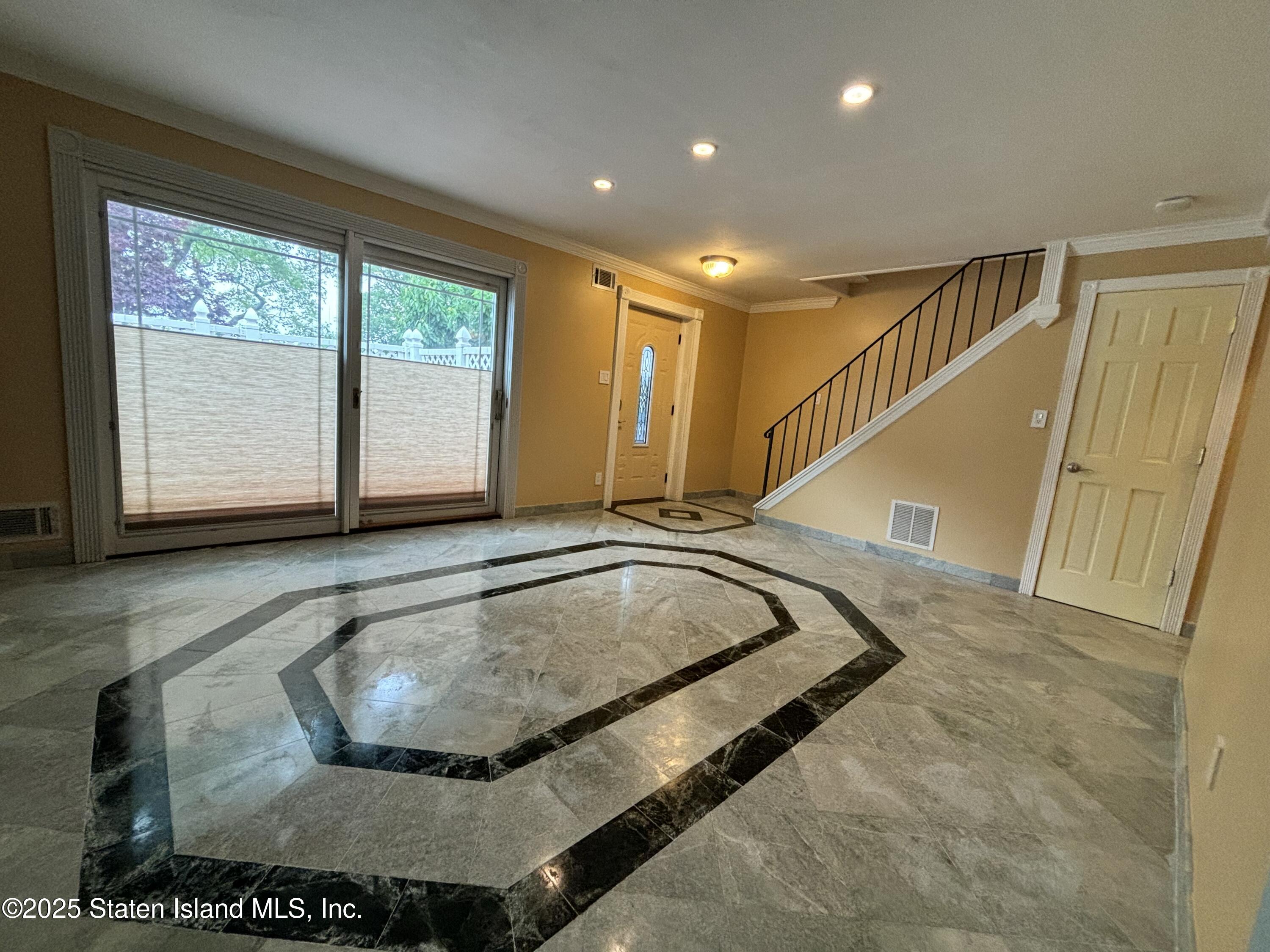 83 North Gannon Avenue #A Image 5