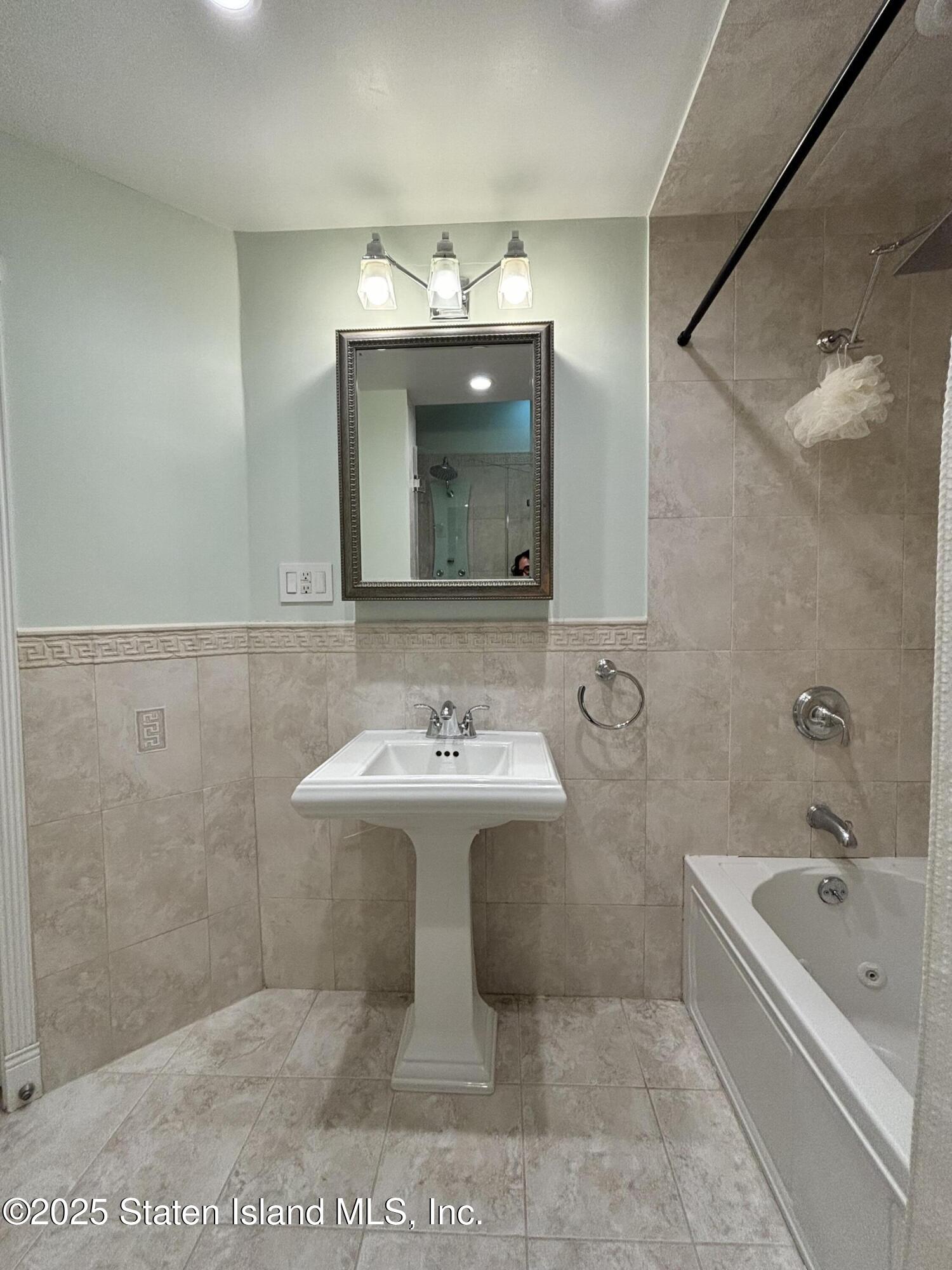83 North Gannon Avenue #A, Staten Island, NY, 10314 image 20