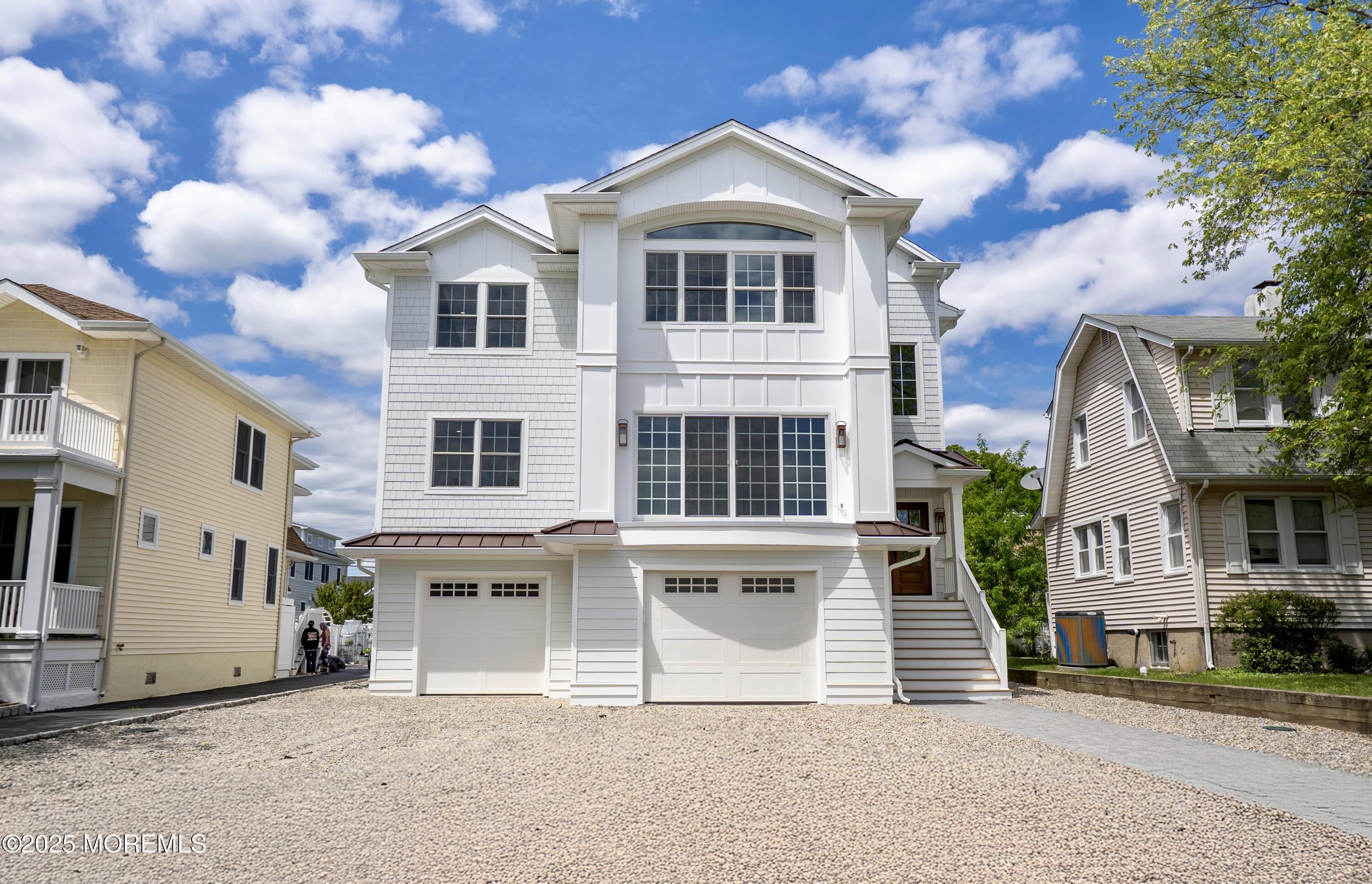 205 Parkway Image 1
