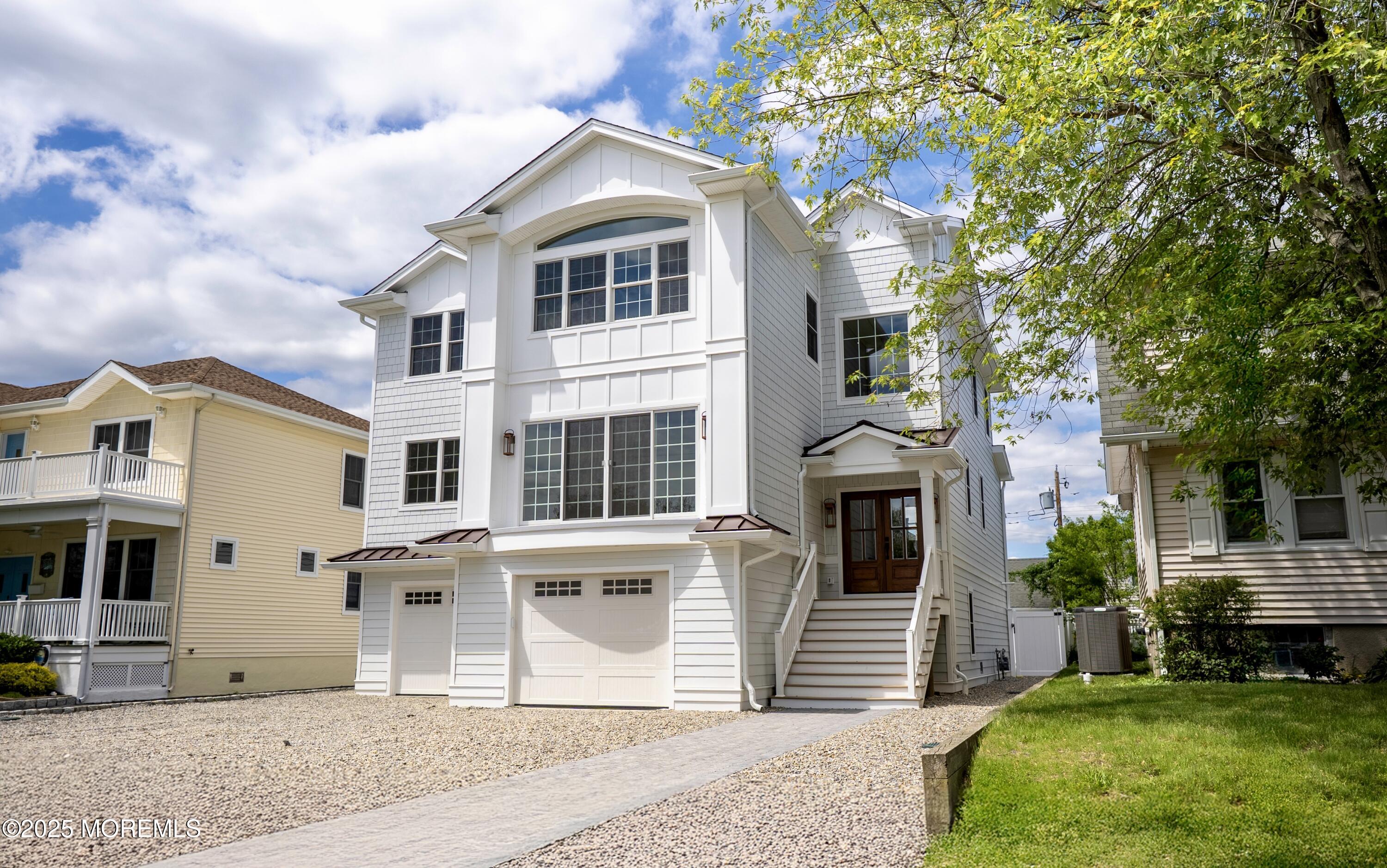 205 Parkway Image 2