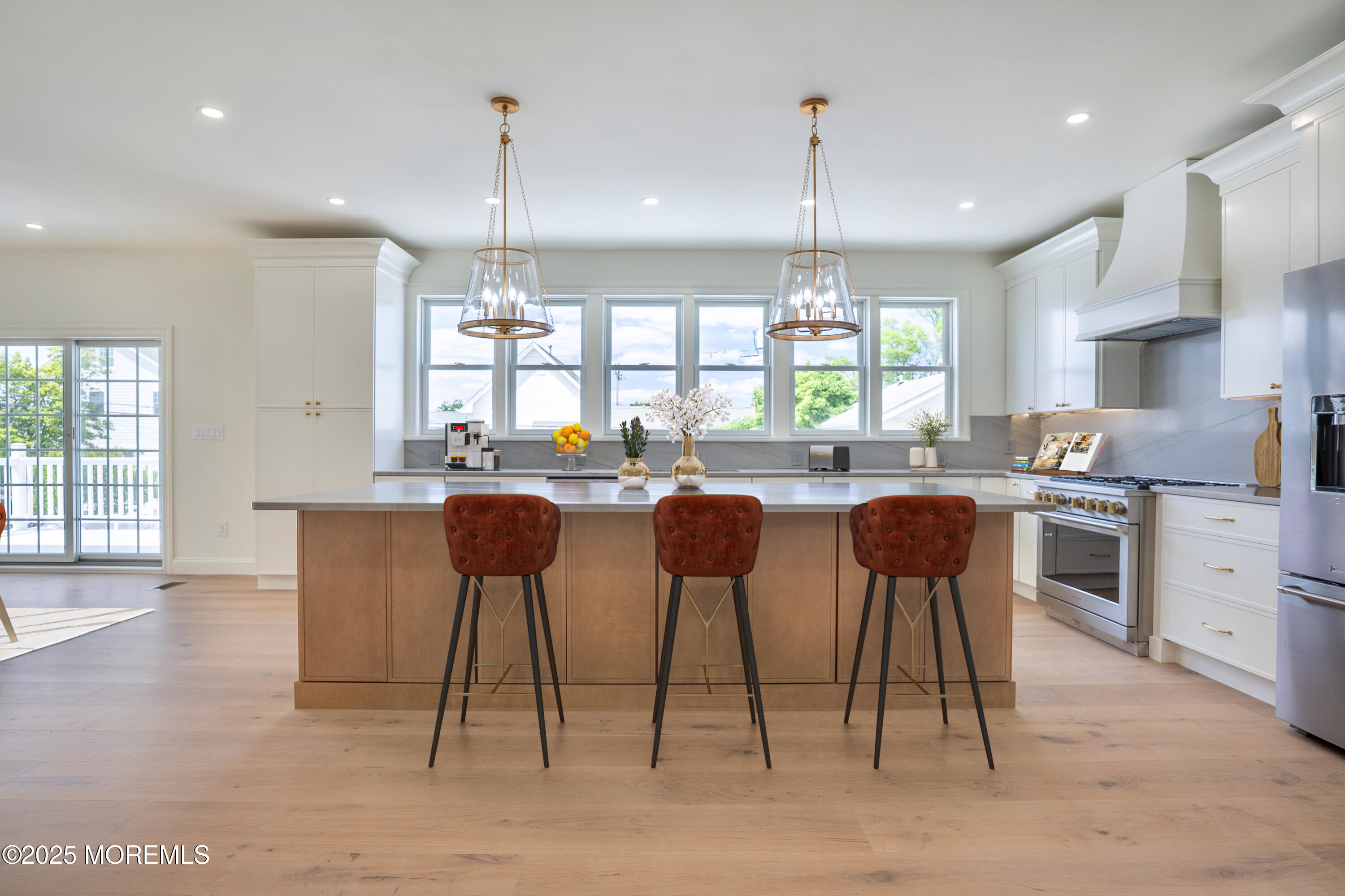 205 Parkway Image 5