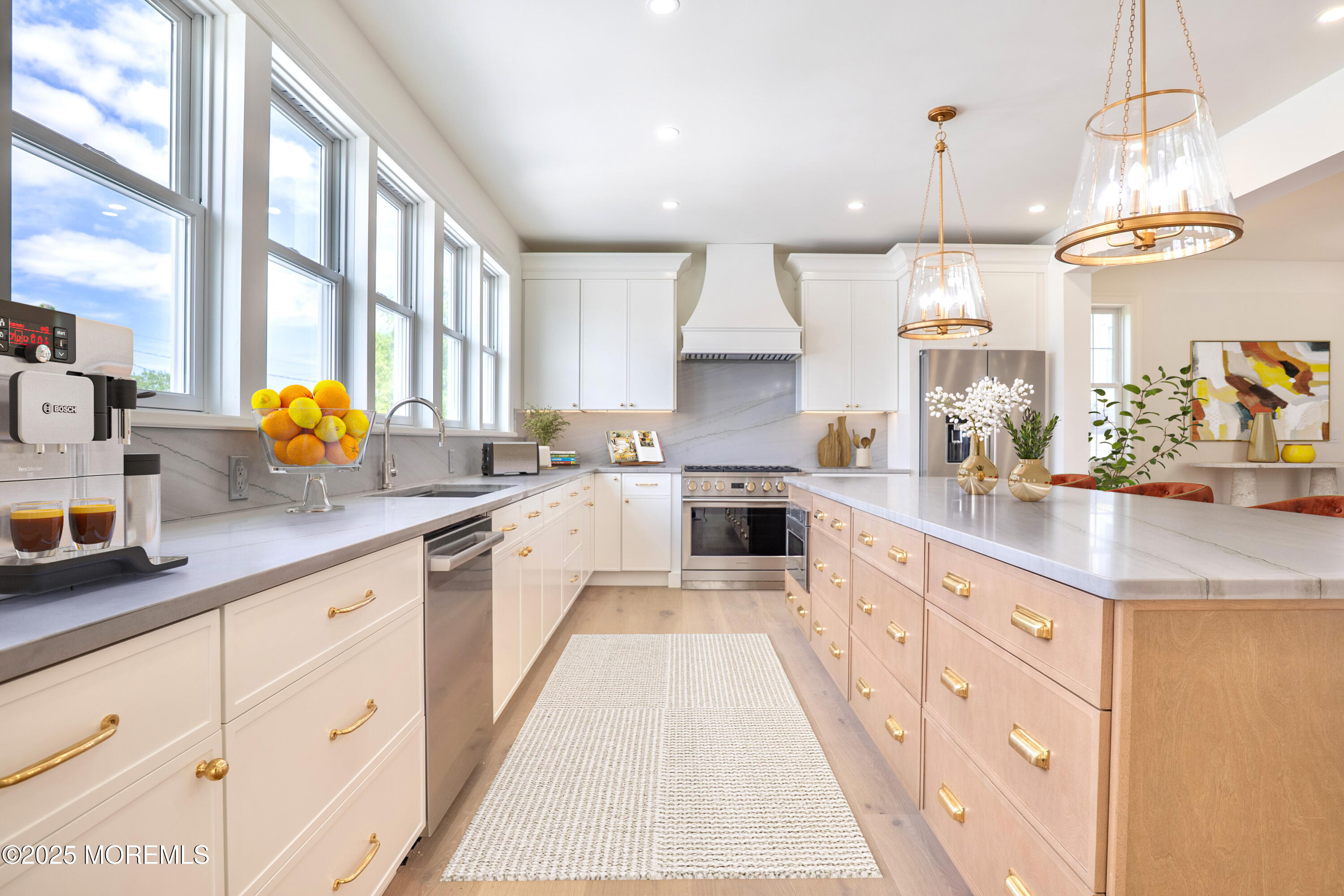 205 Parkway Image 3