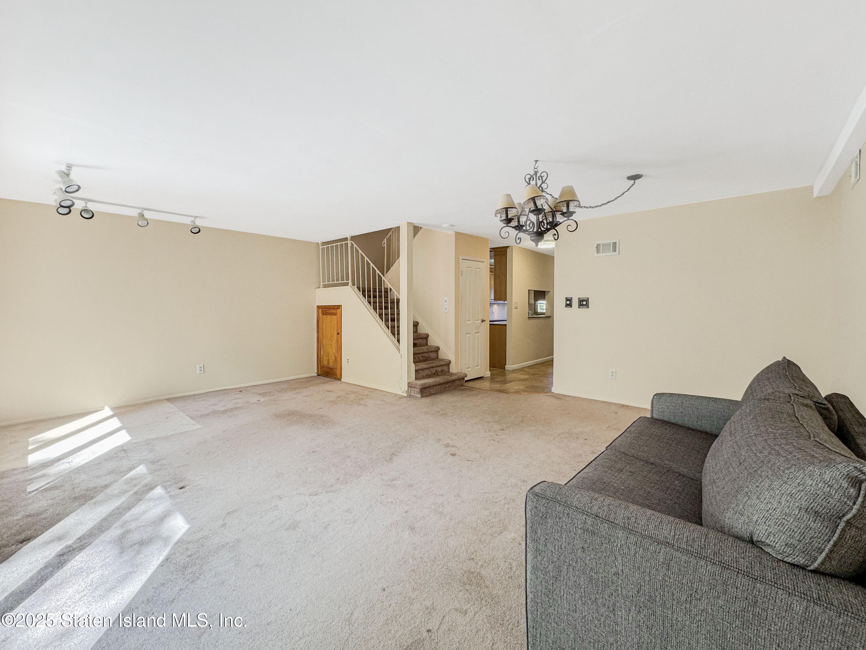 203 Dover Green, Staten Island, NY, 10312 image 12
