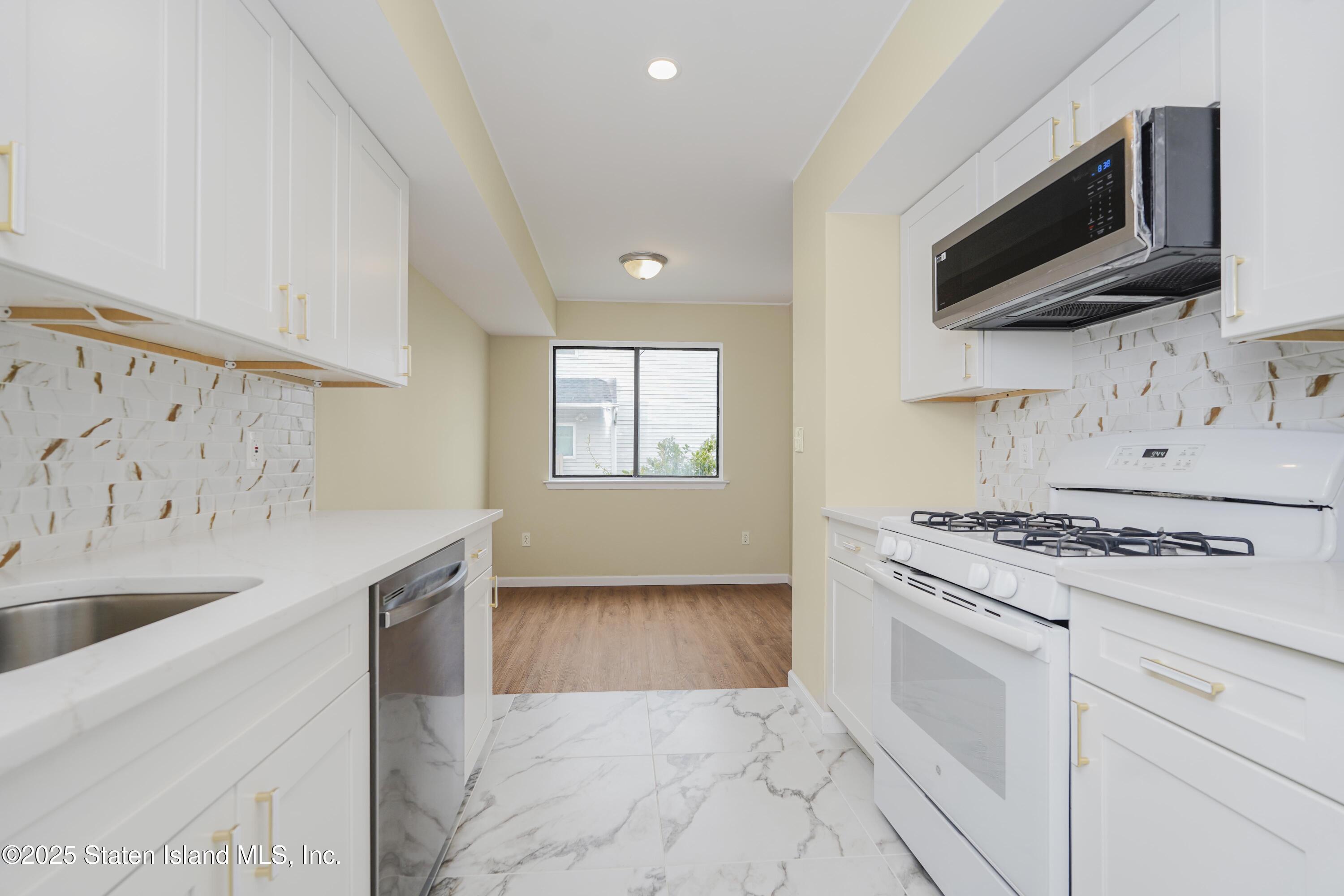 694 Elbe Avenue A, Staten Island, NY, 10304 image 13
