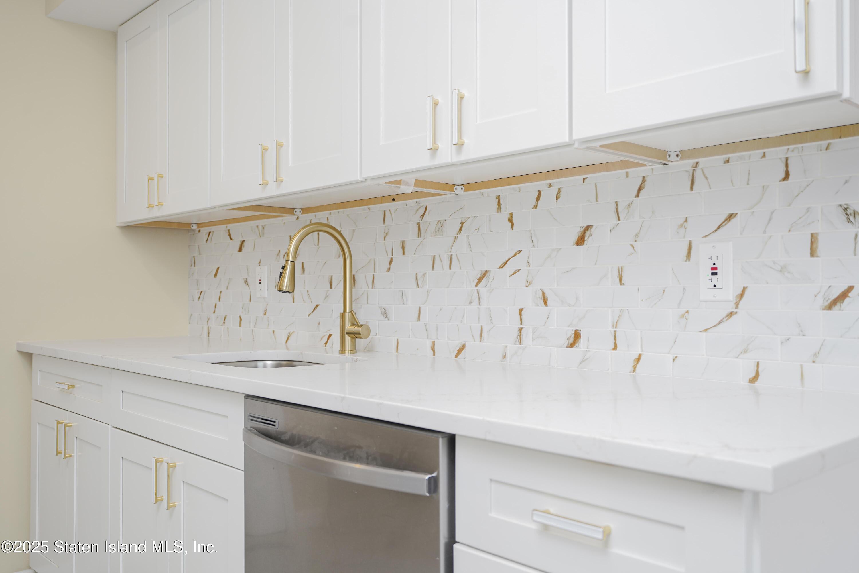 694 Elbe Avenue A, Staten Island, NY, 10304 image 12
