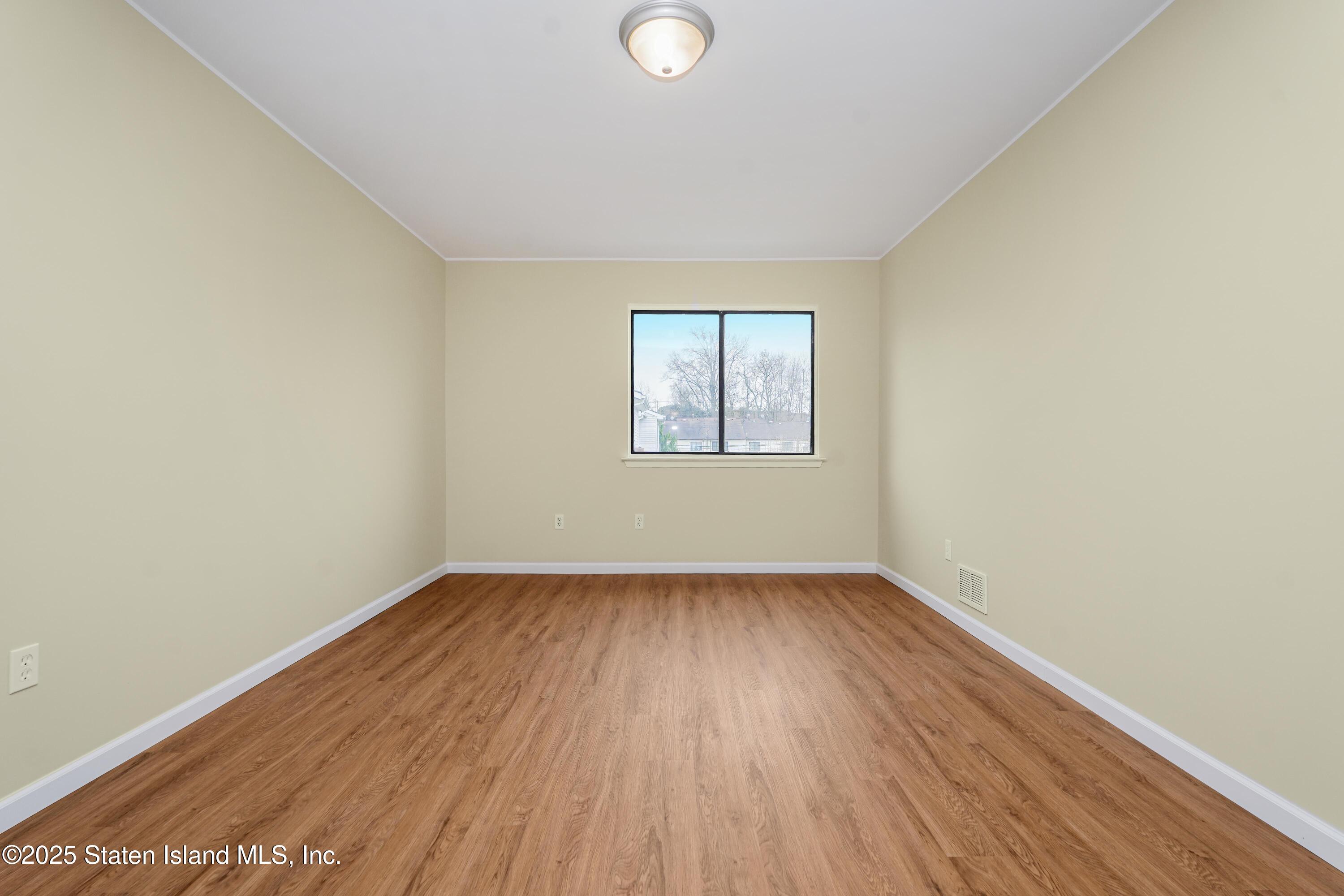 694 Elbe Avenue A, Staten Island, NY, 10304 image 34