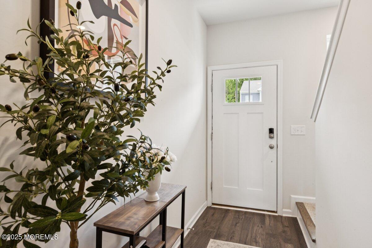 51 Peregrine Way Image 3