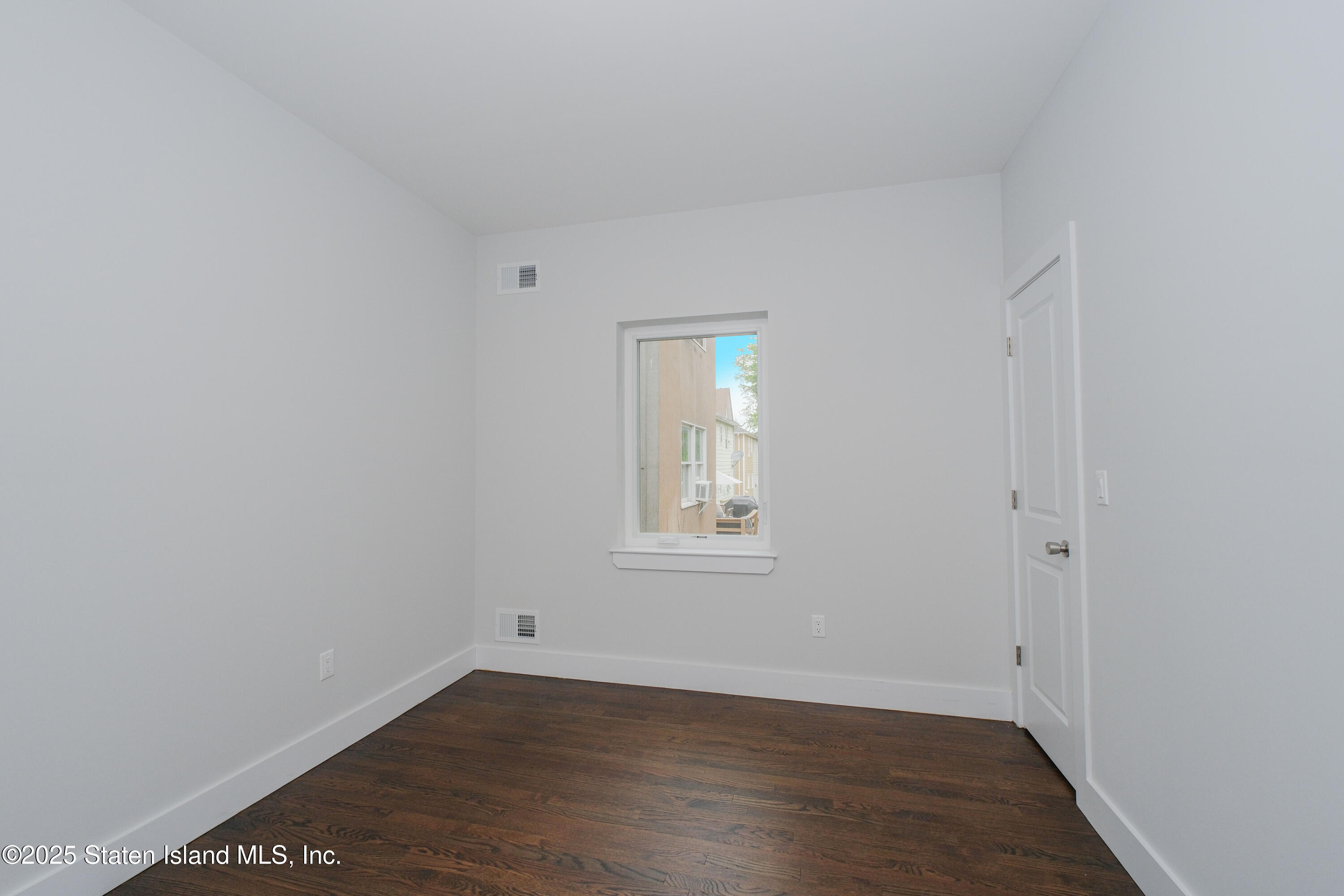 70 Clifton Avenue, Staten Island, NY, 10305 image 15