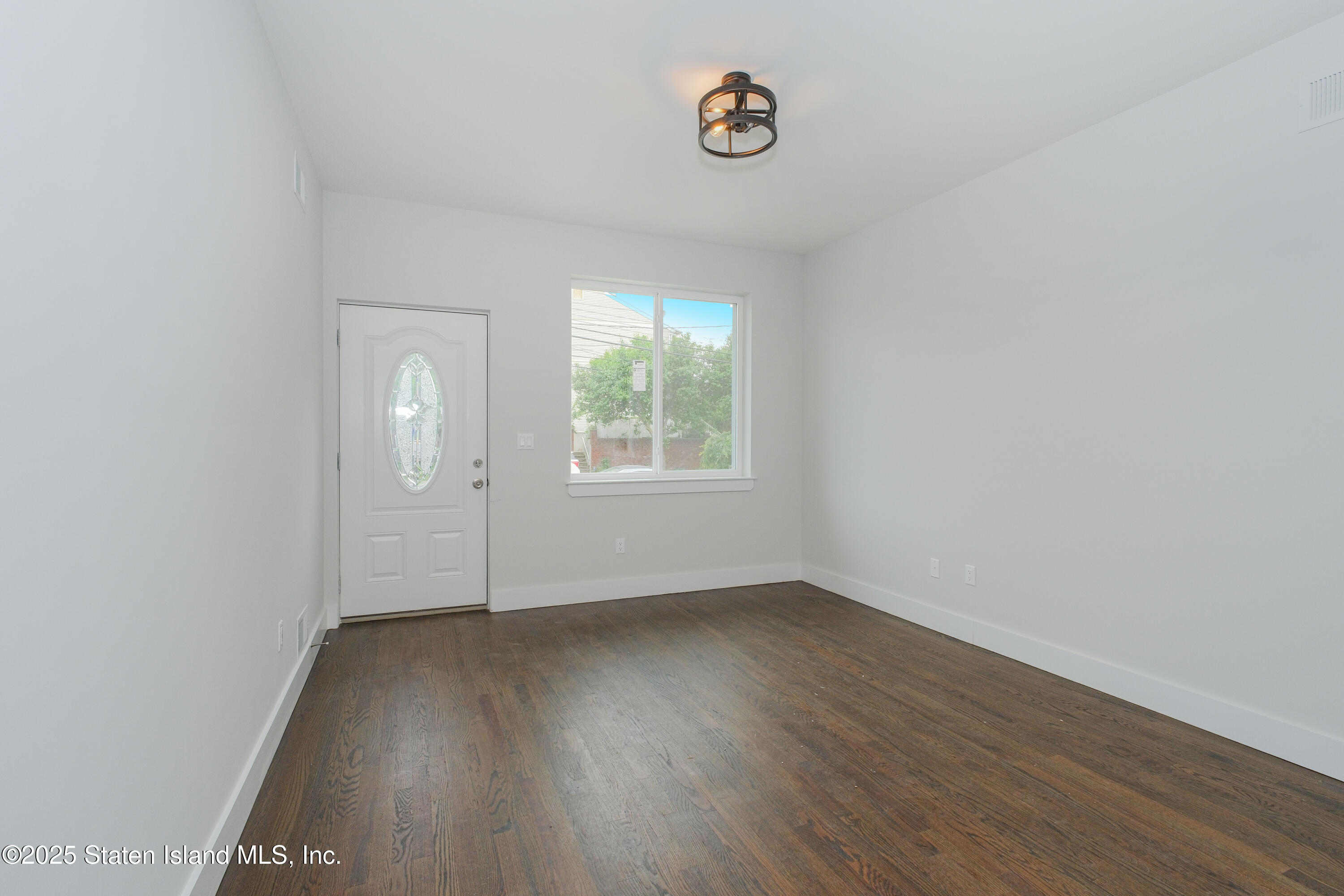 70 Clifton Avenue, Staten Island, NY, 10305 image 9