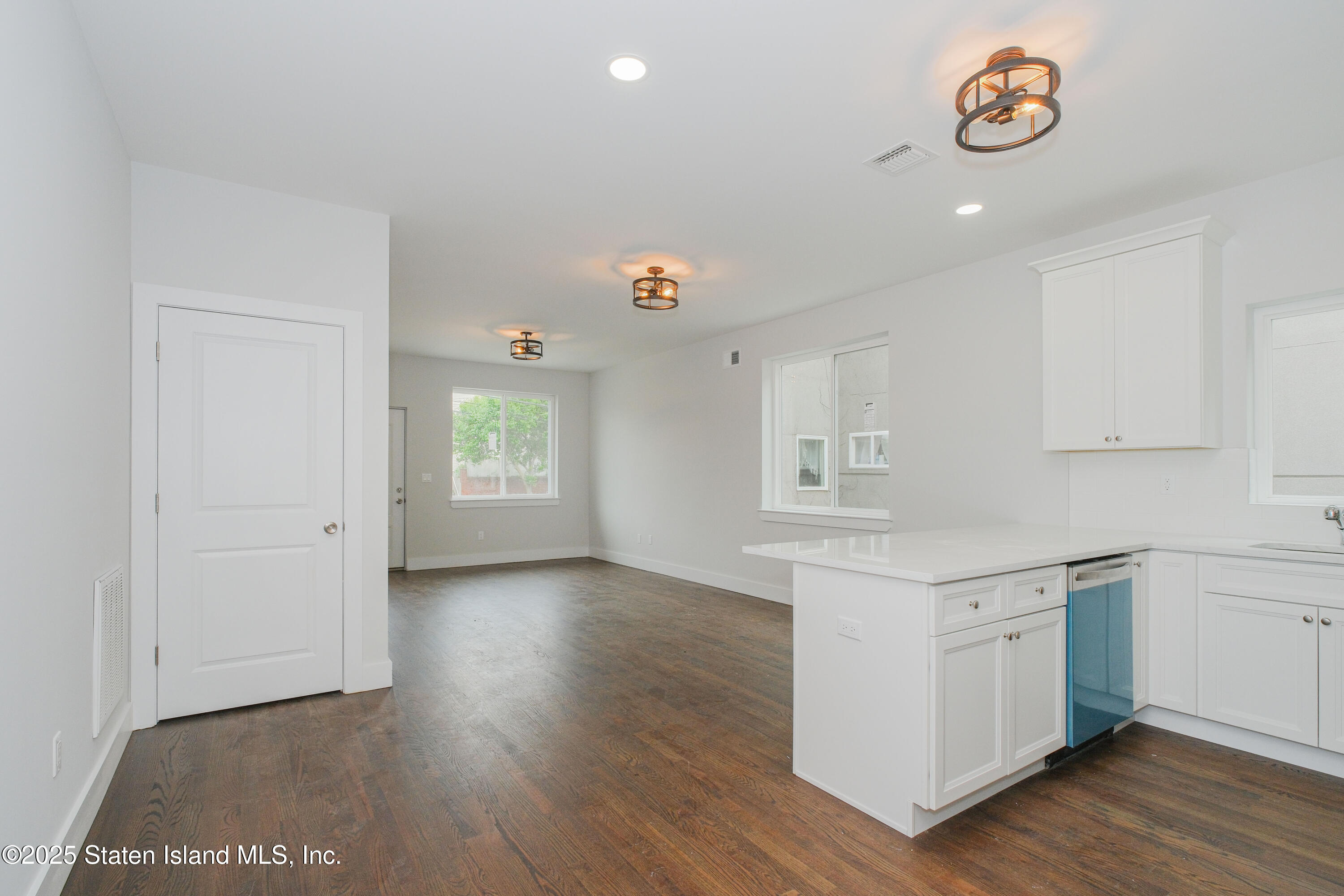 70 Clifton Avenue, Staten Island, NY, 10305 image 22