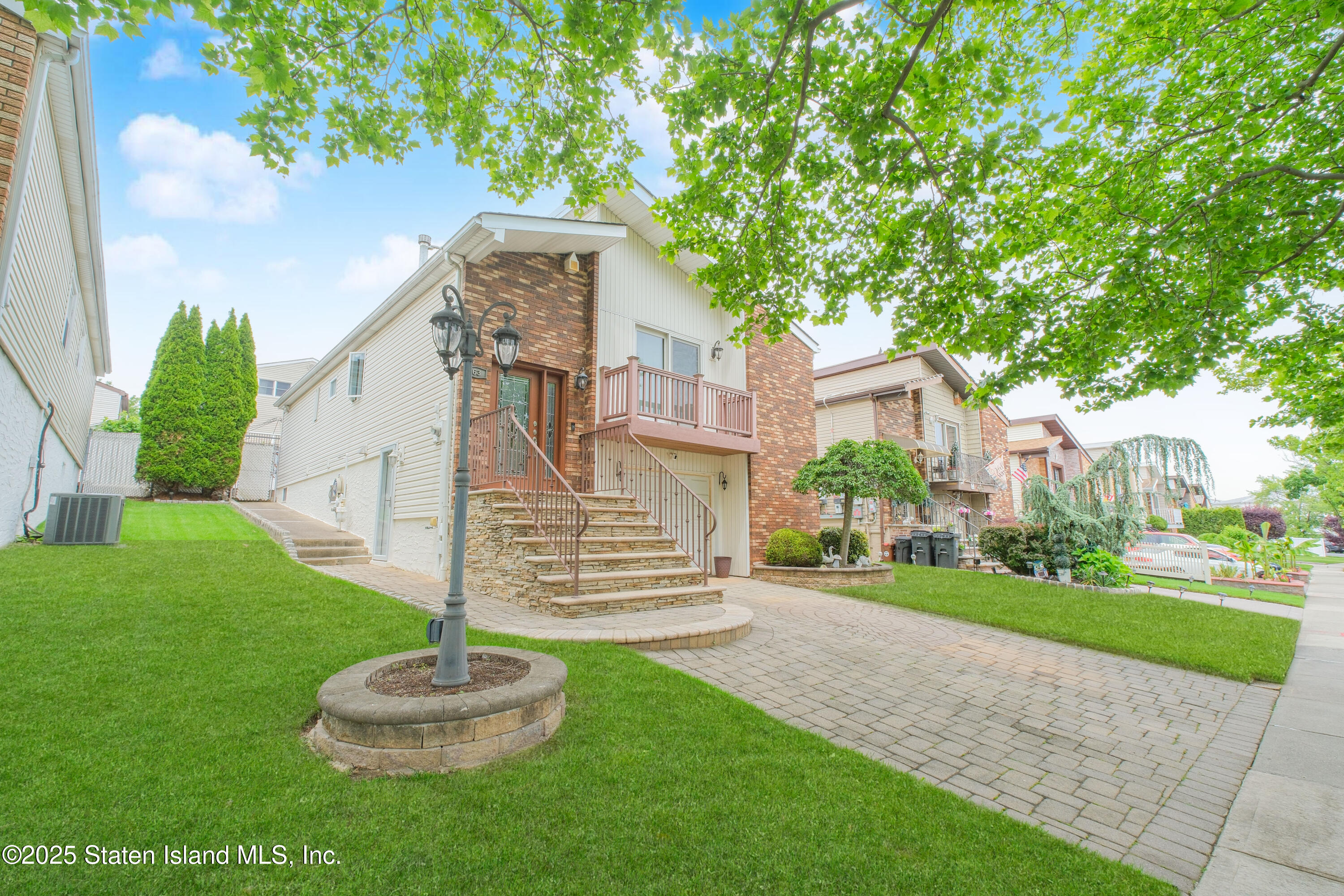 63 Dorval Avenue Image 3