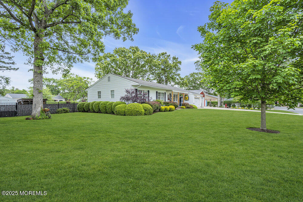 375 Tenth Avenue, Manchester, NJ, 08759