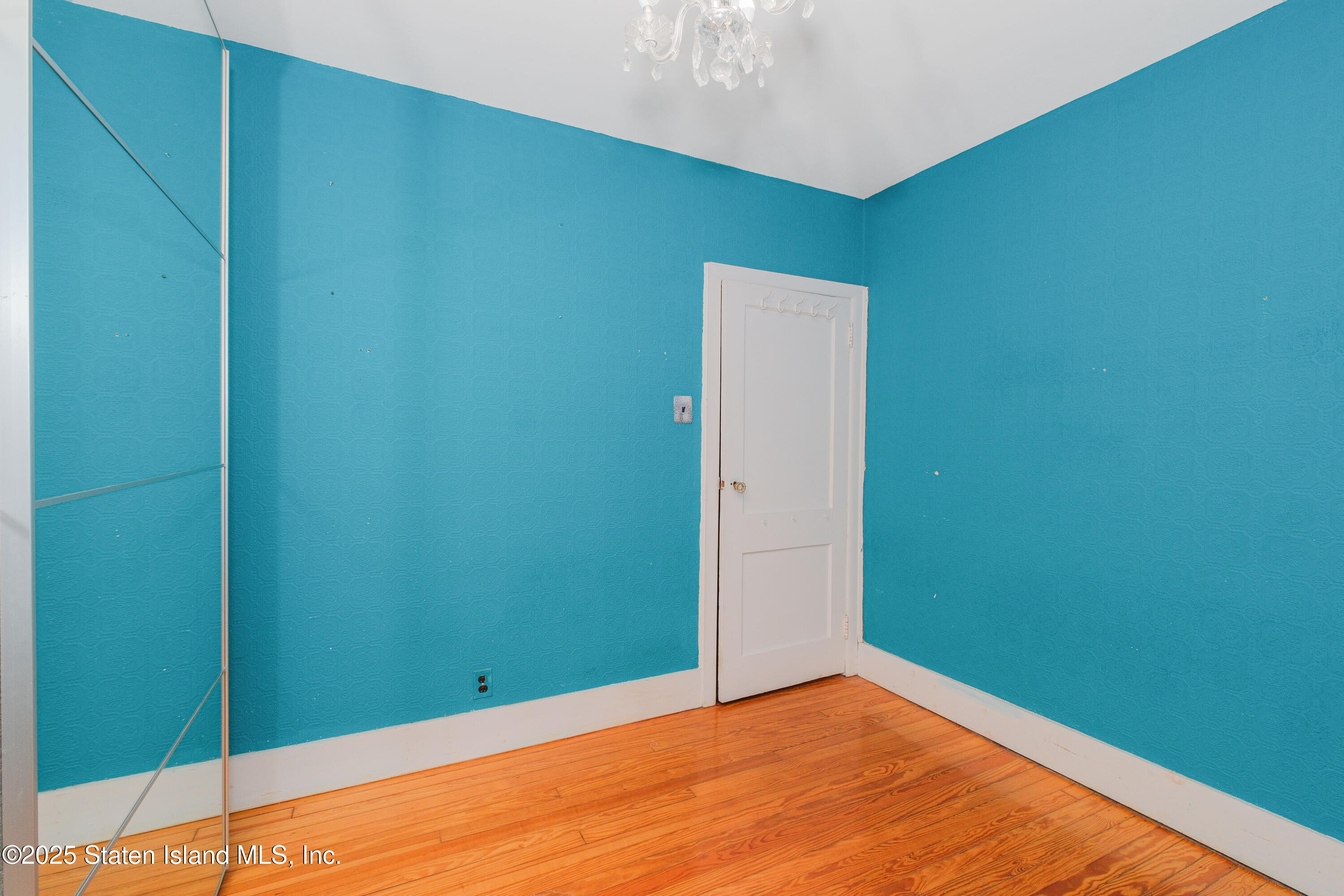 17 Ruth Place, Staten Island, NY, 10305 image 8
