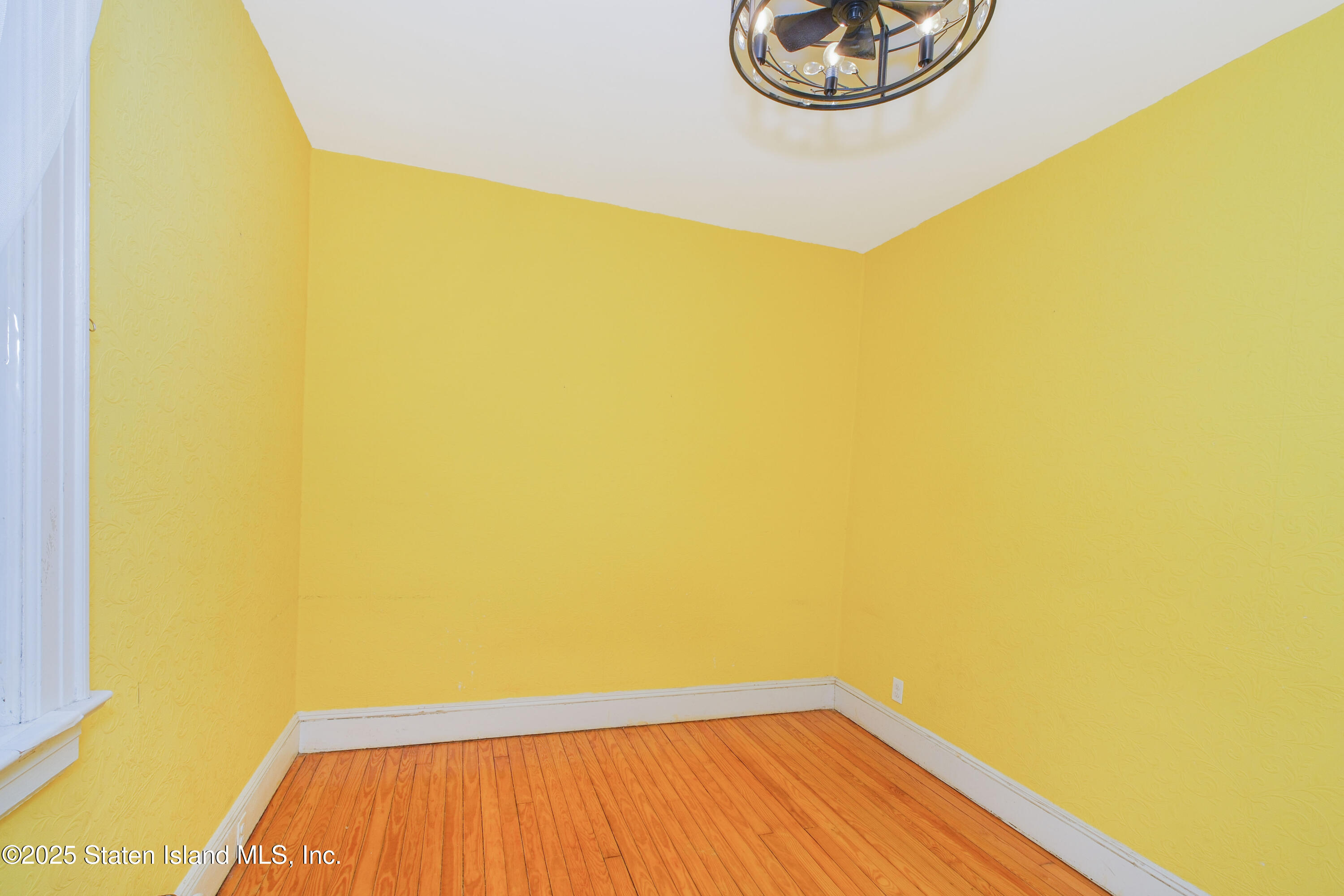17 Ruth Place, Staten Island, NY, 10305 image 12