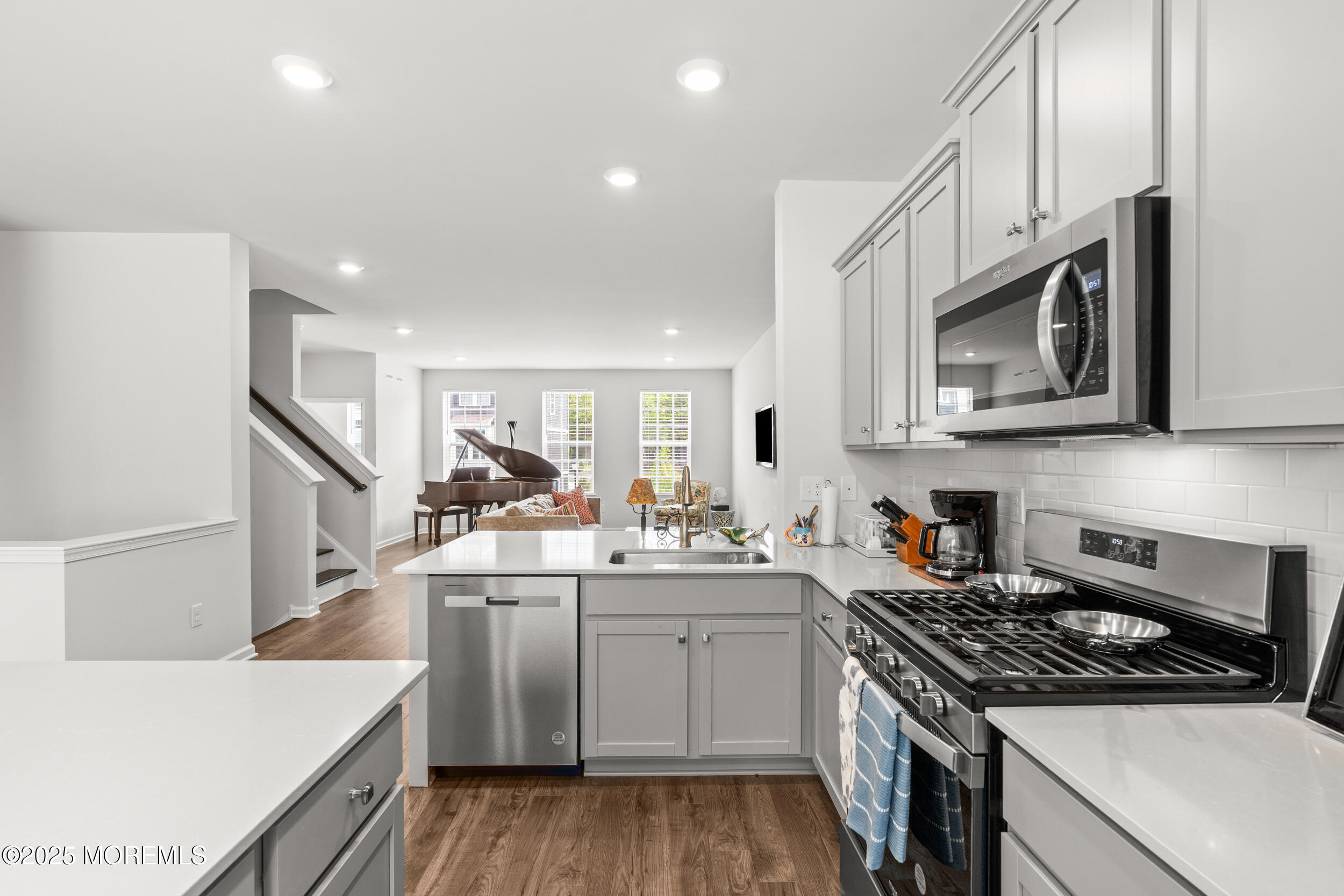 6 Wembley Way, Tinton Falls, NJ, 07753 image 11
