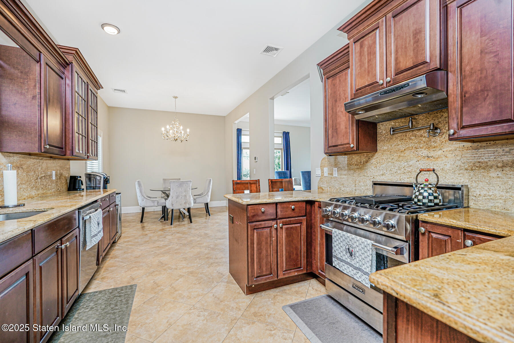 694 Edgegrove Avenue, Staten Island, NY, 10312 image 35