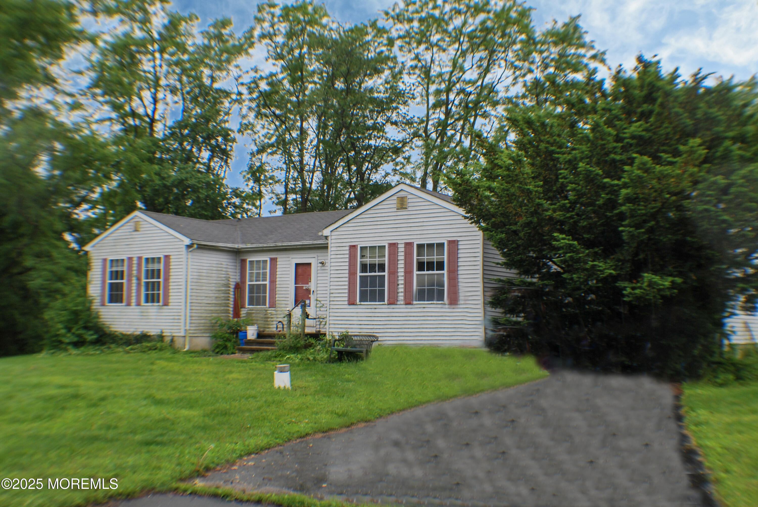 25 Norlaine Drive, Cookstown, NJ, 08511