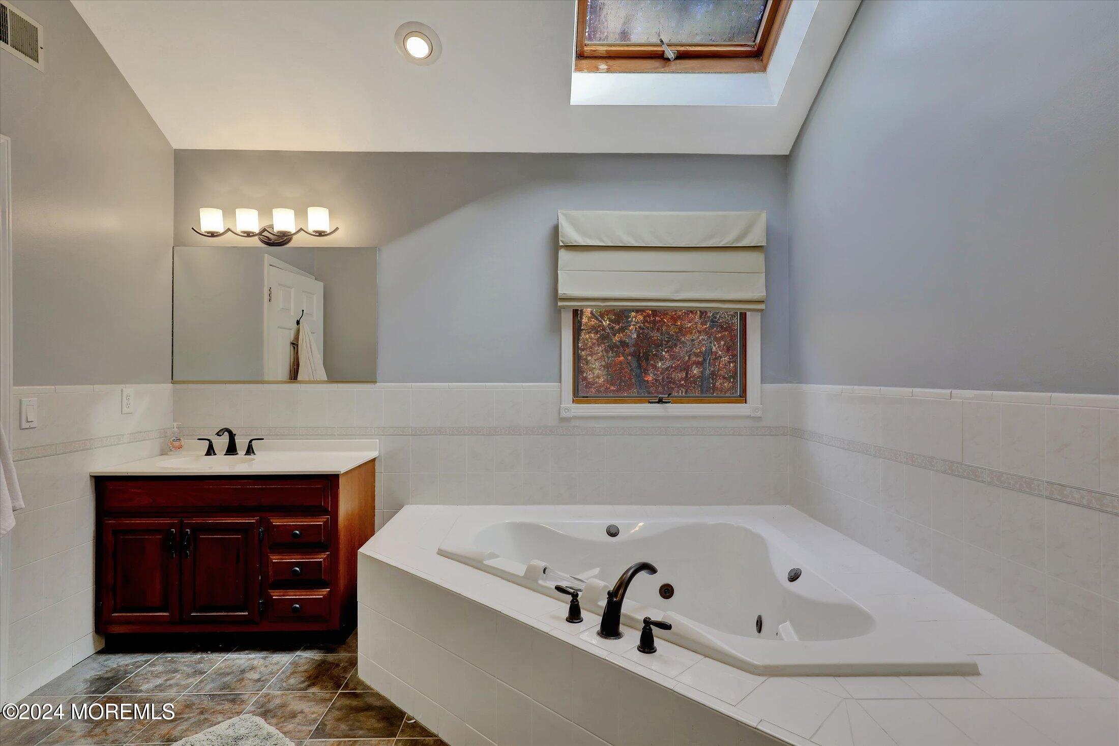 9 Rutherford Court, Jackson, NJ, 08527 image 30