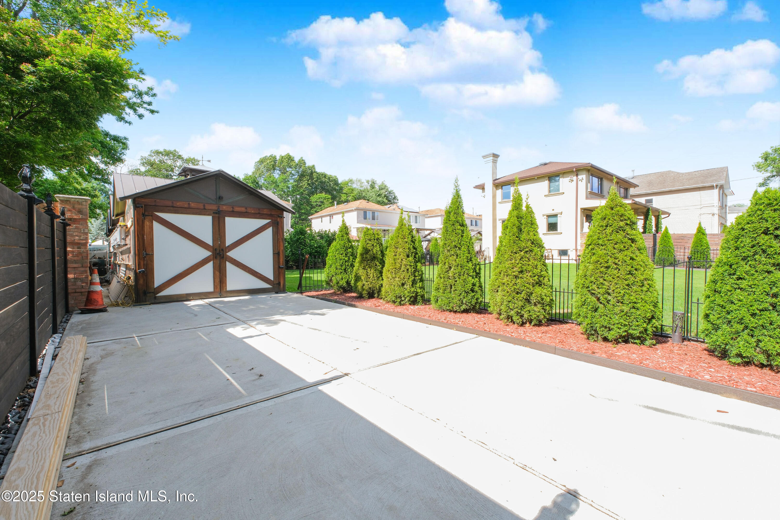 75 Clay Pit Road, Staten Island, NY, 10309 image 16