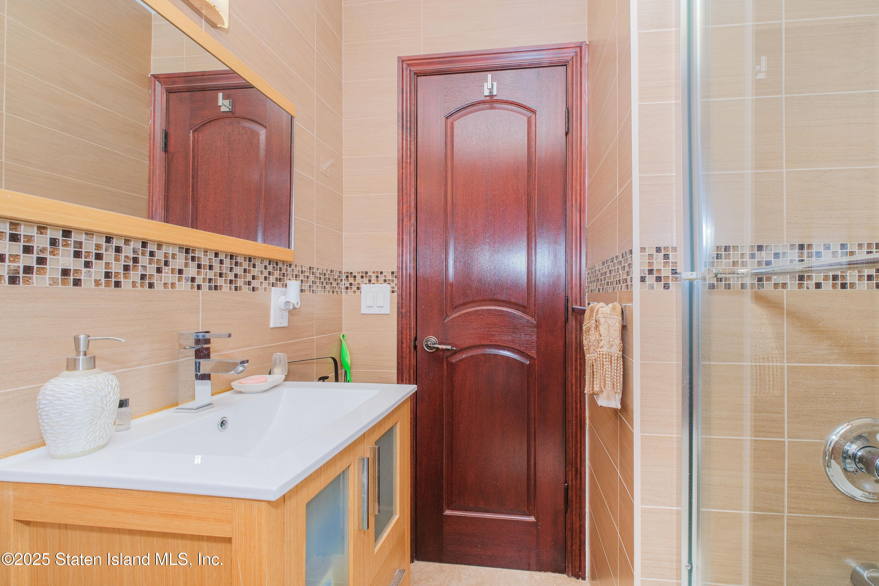 75 Clay Pit Road, Staten Island, NY, 10309 image 32