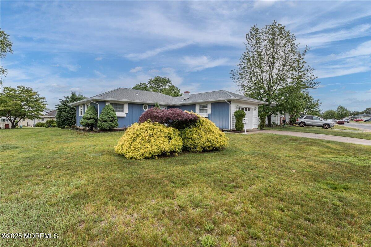 25 Grenada Street, Toms River, NJ, 08757