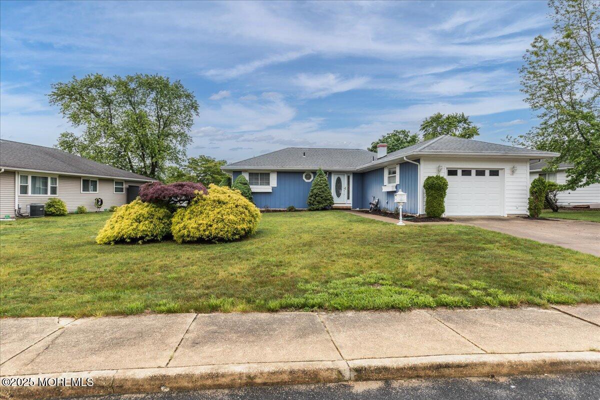 25 Grenada Street, Toms River, NJ, 08757