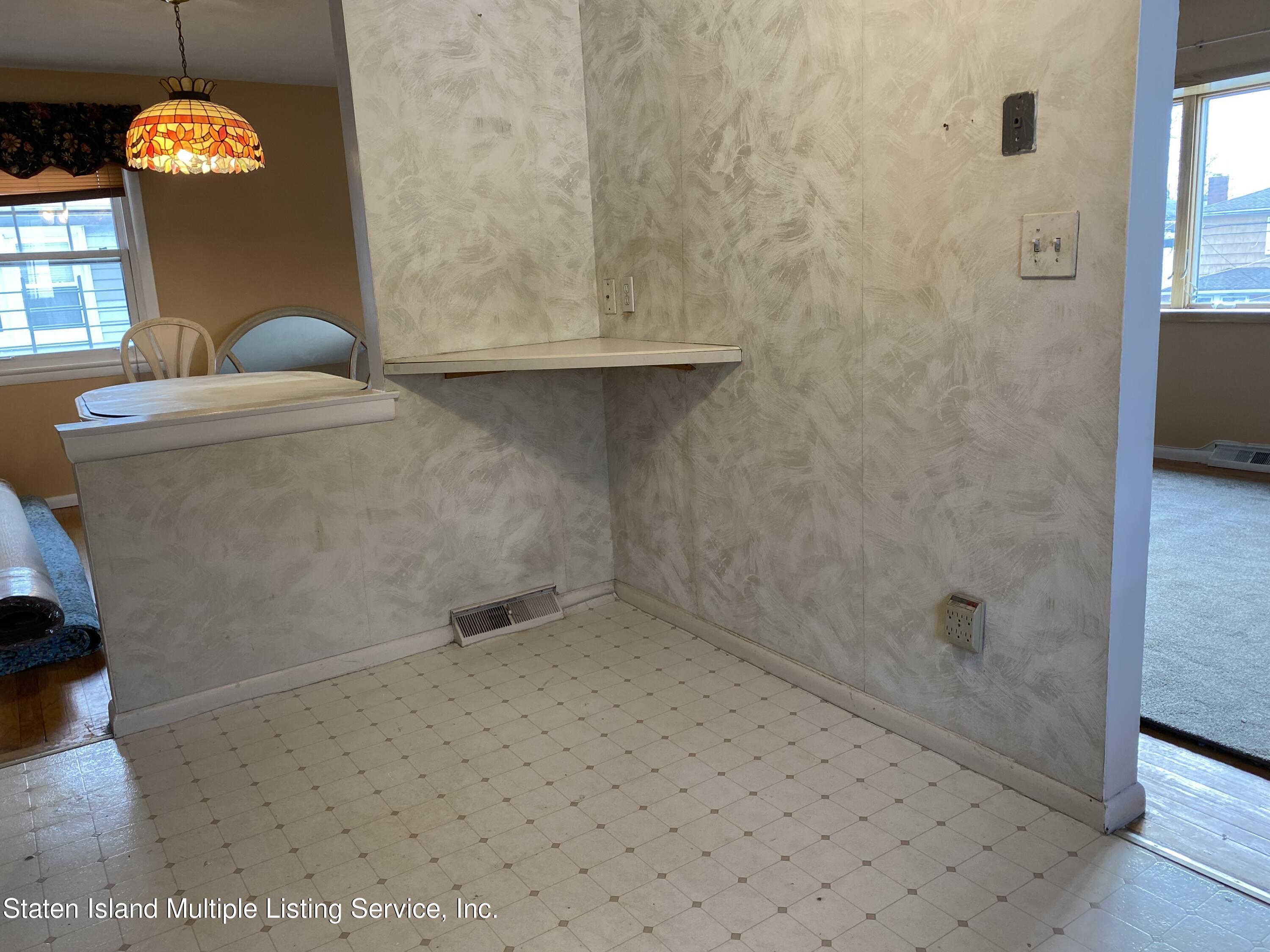 65 Kelvin Avenue 2nd Fl, Staten Island, NY, 10306 image 6
