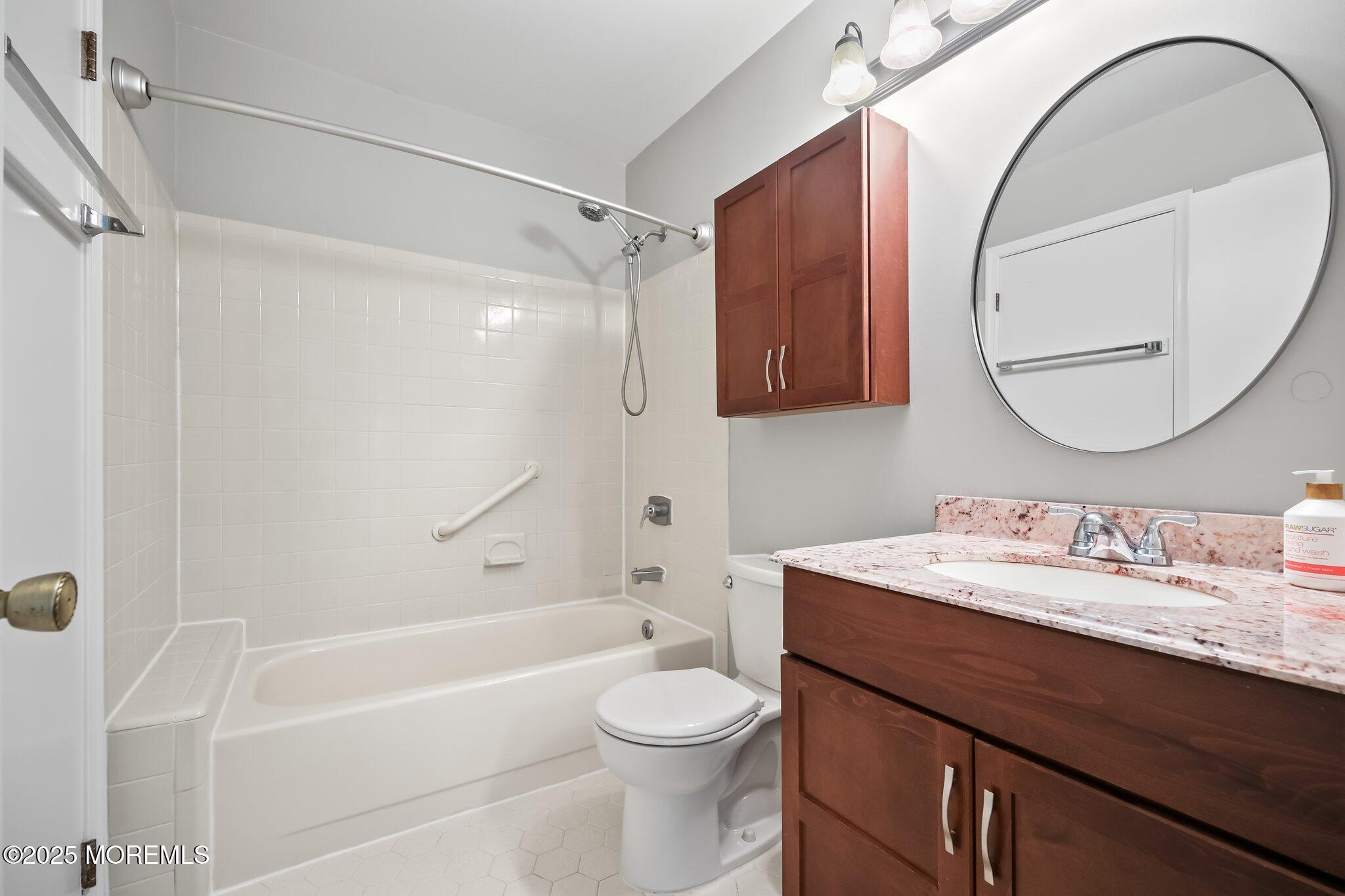 72 Cranberry Court 129, Red Bank, NJ, 07701 image 15