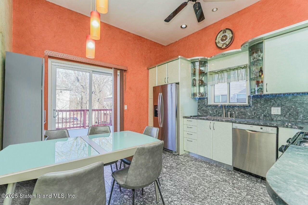 34 Stern Court, Staten Island, NY, 10308 image 17