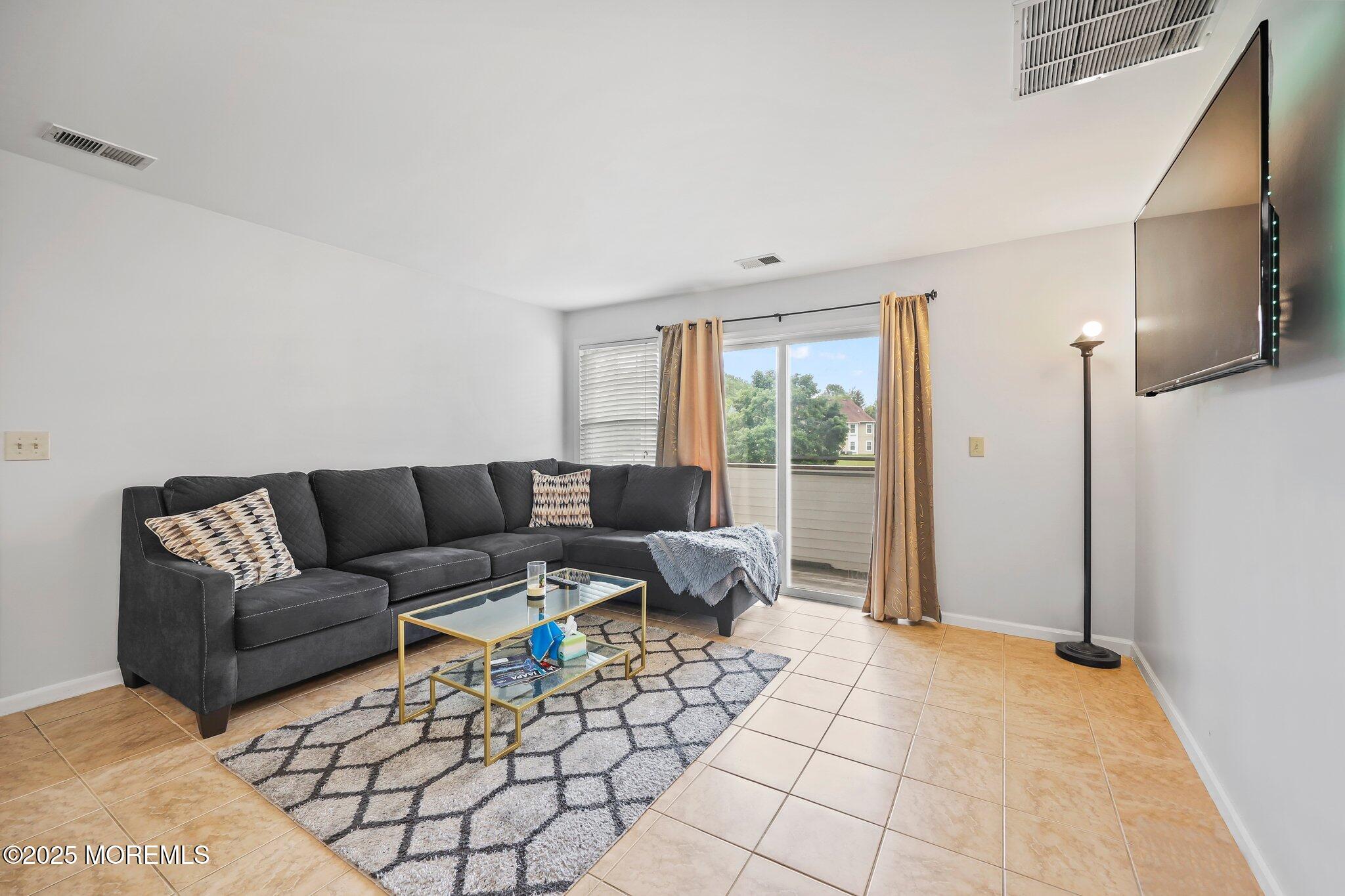 22 Basset Court, Tinton Falls, NJ, 07753