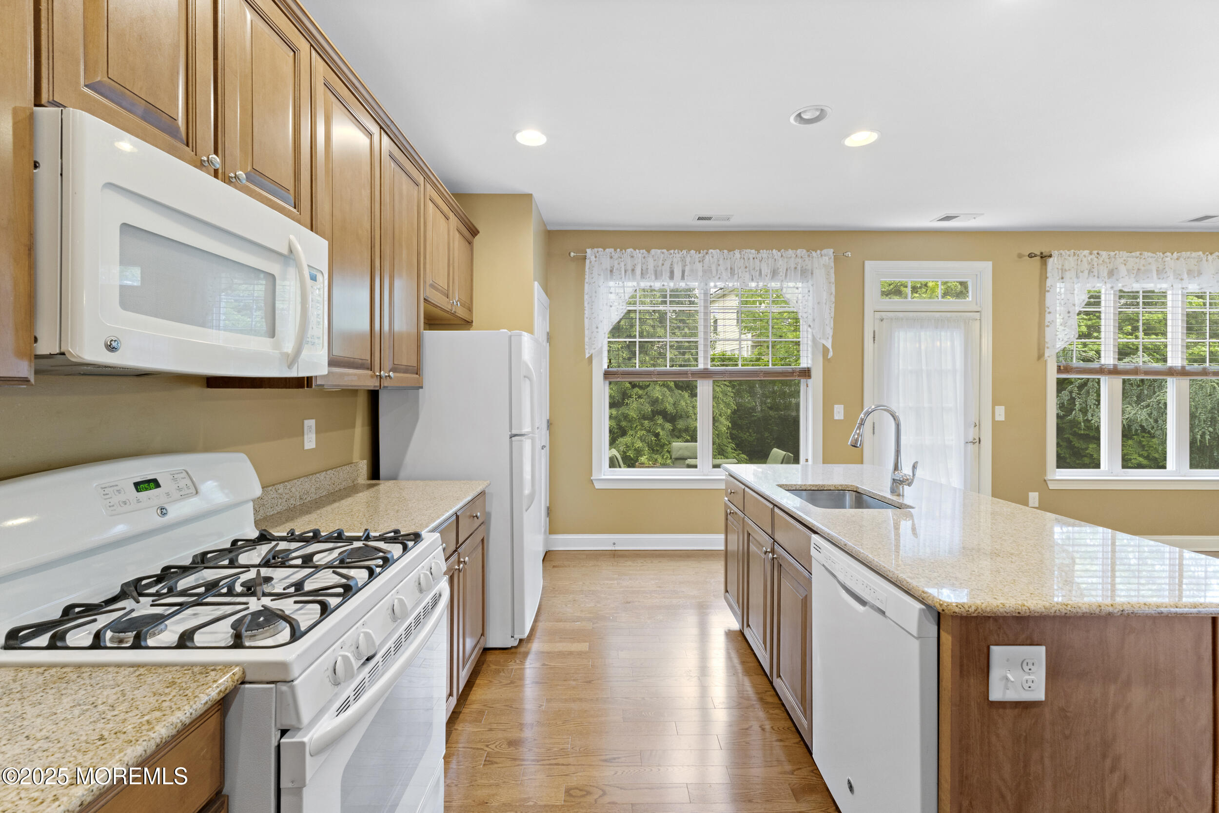 72 Wintergreen Drive, Manalapan, NJ, 07726 image 12