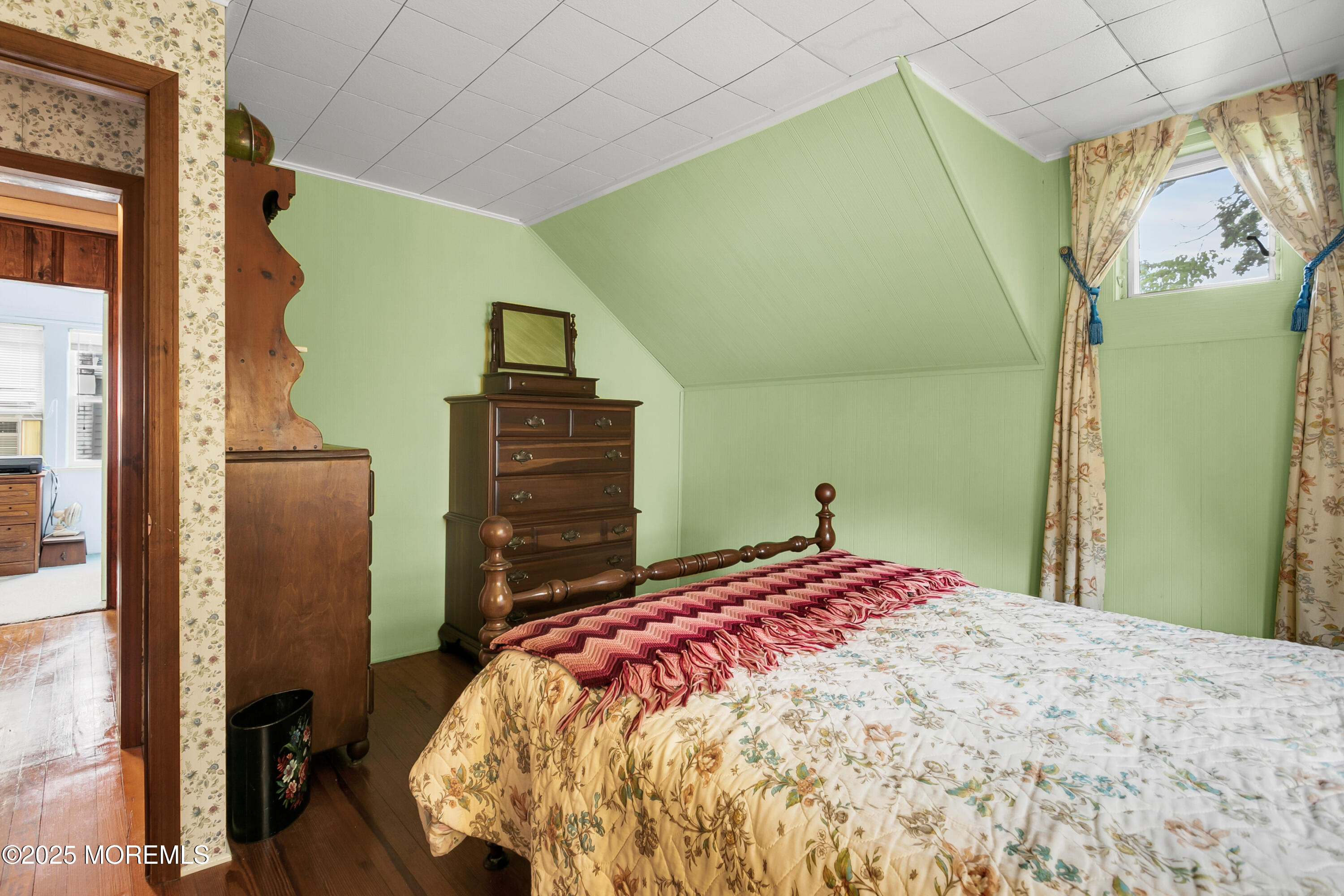 30 Balloch Place, Red Bank, NJ, 07701 image 22