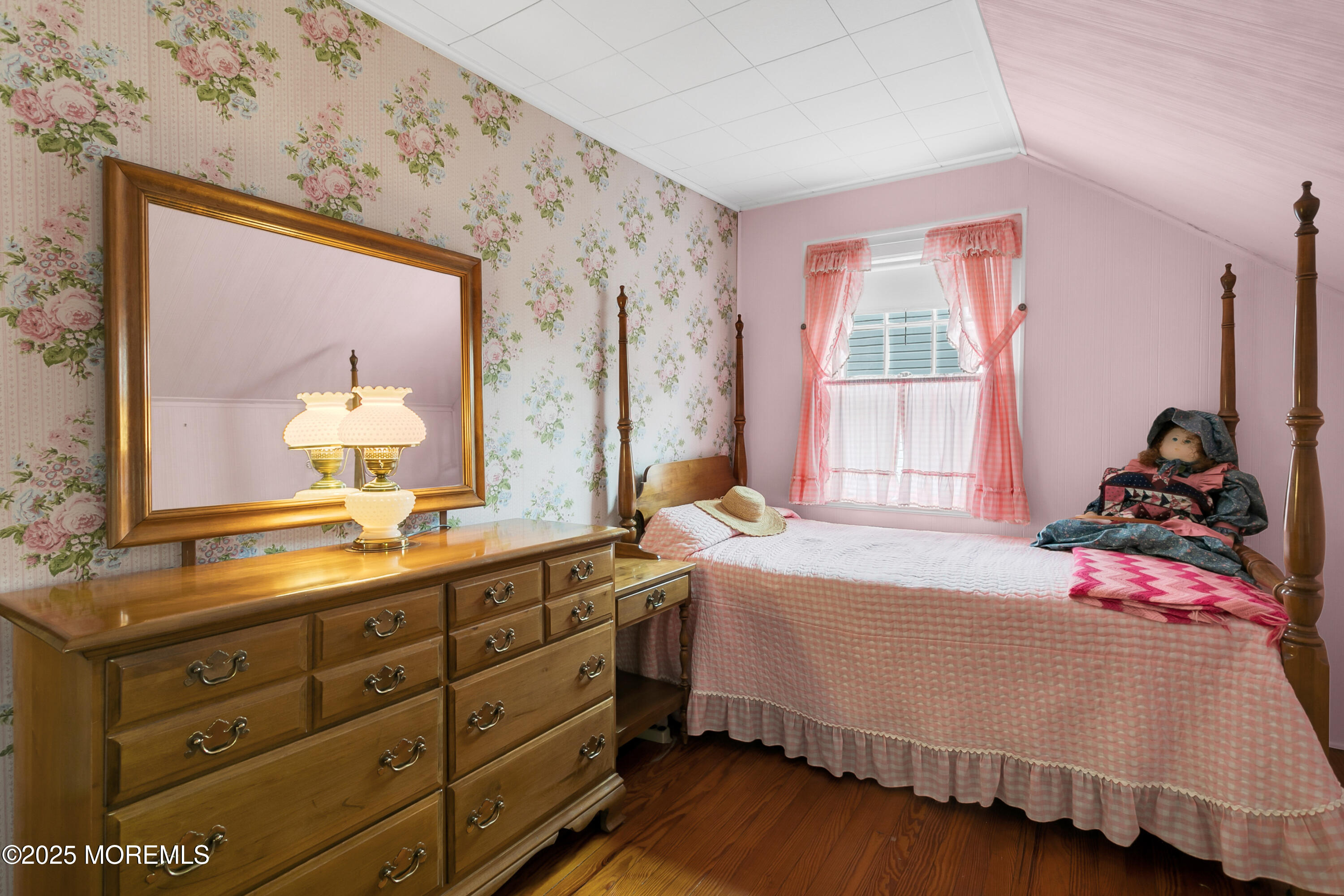 30 Balloch Place, Red Bank, NJ, 07701 image 23