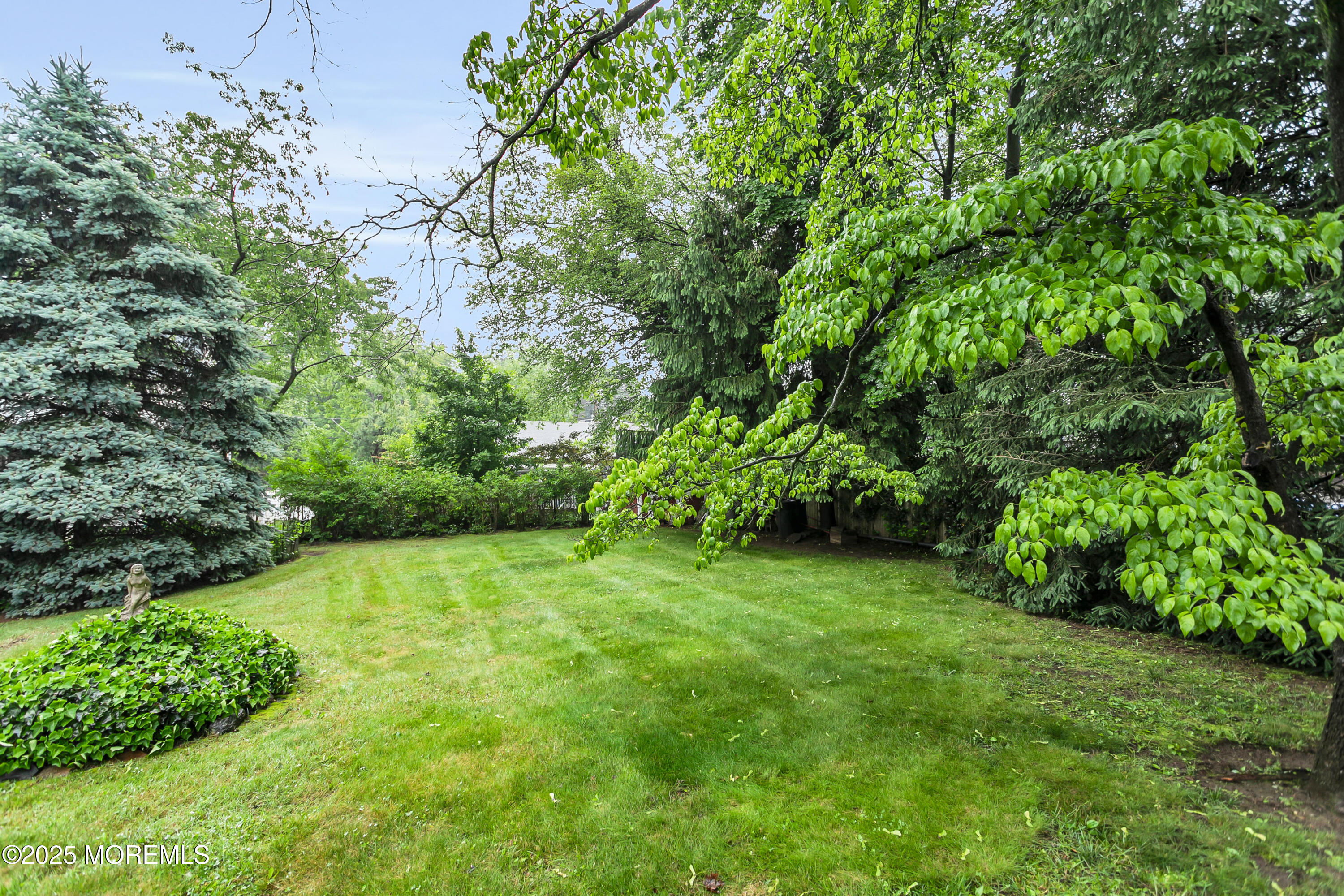 30 Balloch Place, Red Bank, NJ, 07701 image 47