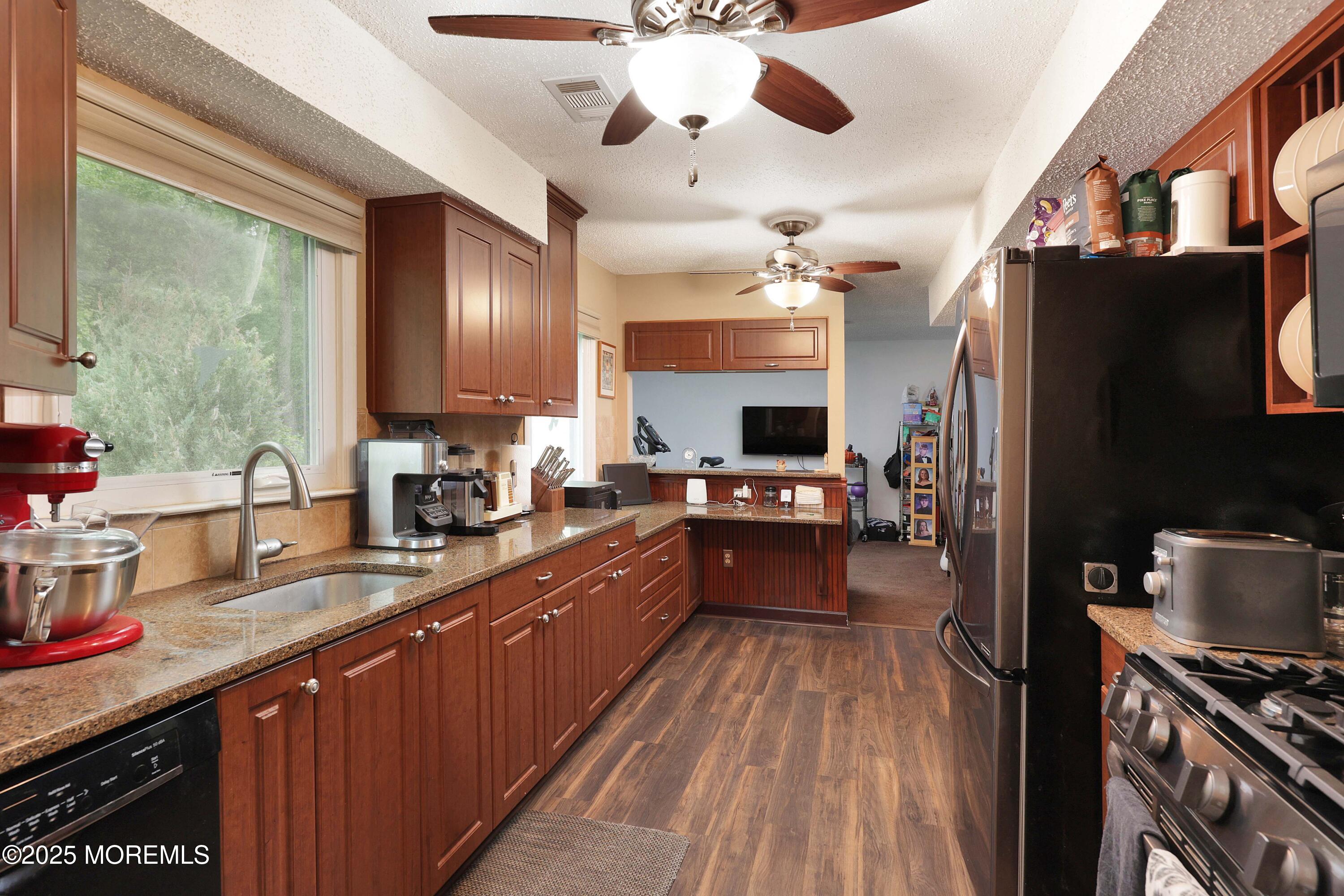 41 Eric Drive, Howell, NJ, 07731 image 11