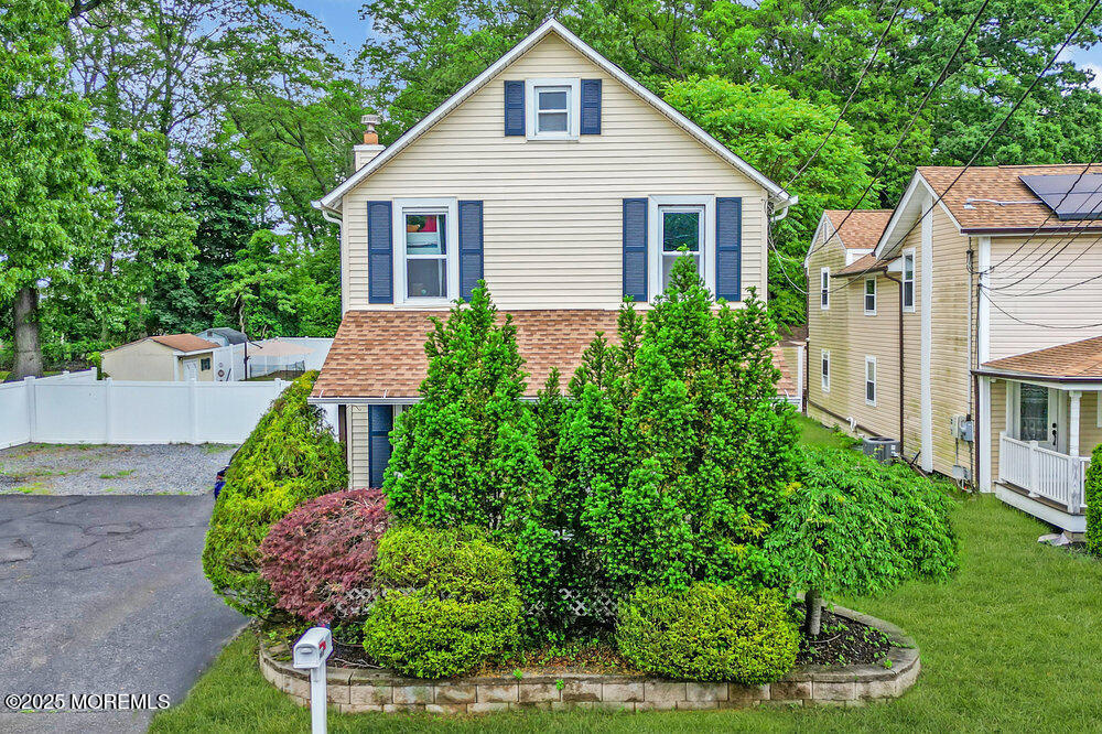 908 Green Grove Road Image 1