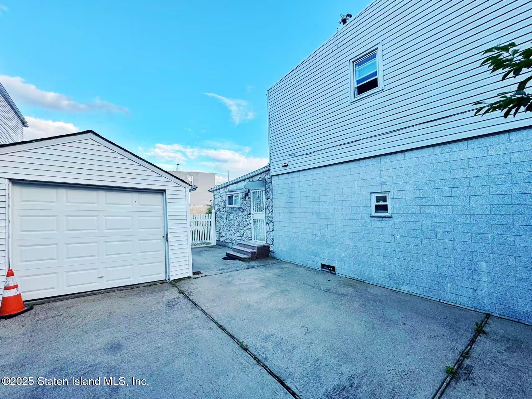 80 Bell Street, Staten Island, NY, 10305 image 17