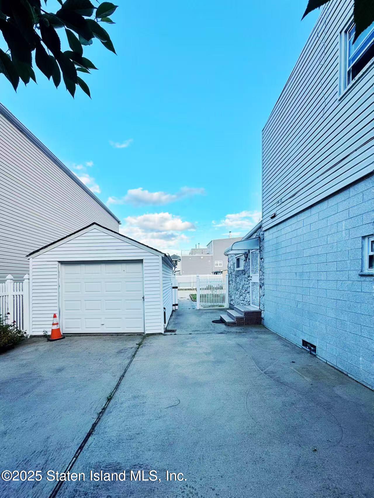 80 Bell Street, Staten Island, NY, 10305 image 18