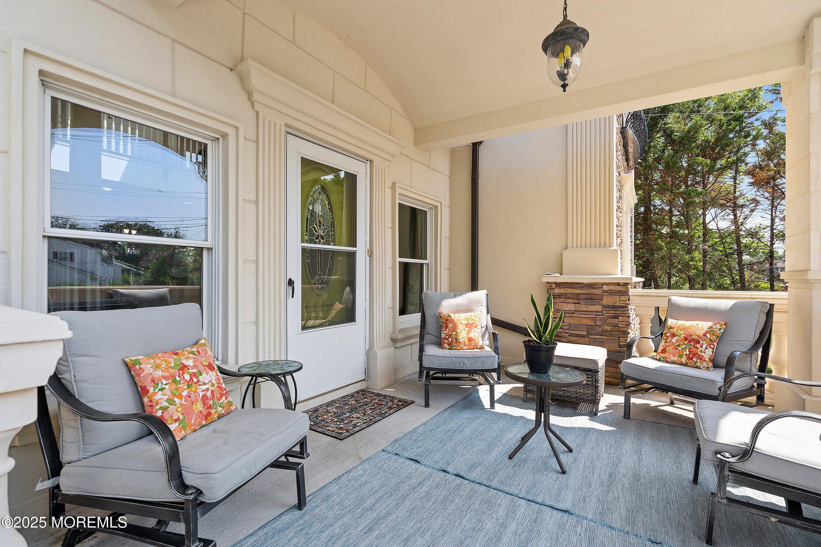 323 Florence Avenue Image 5