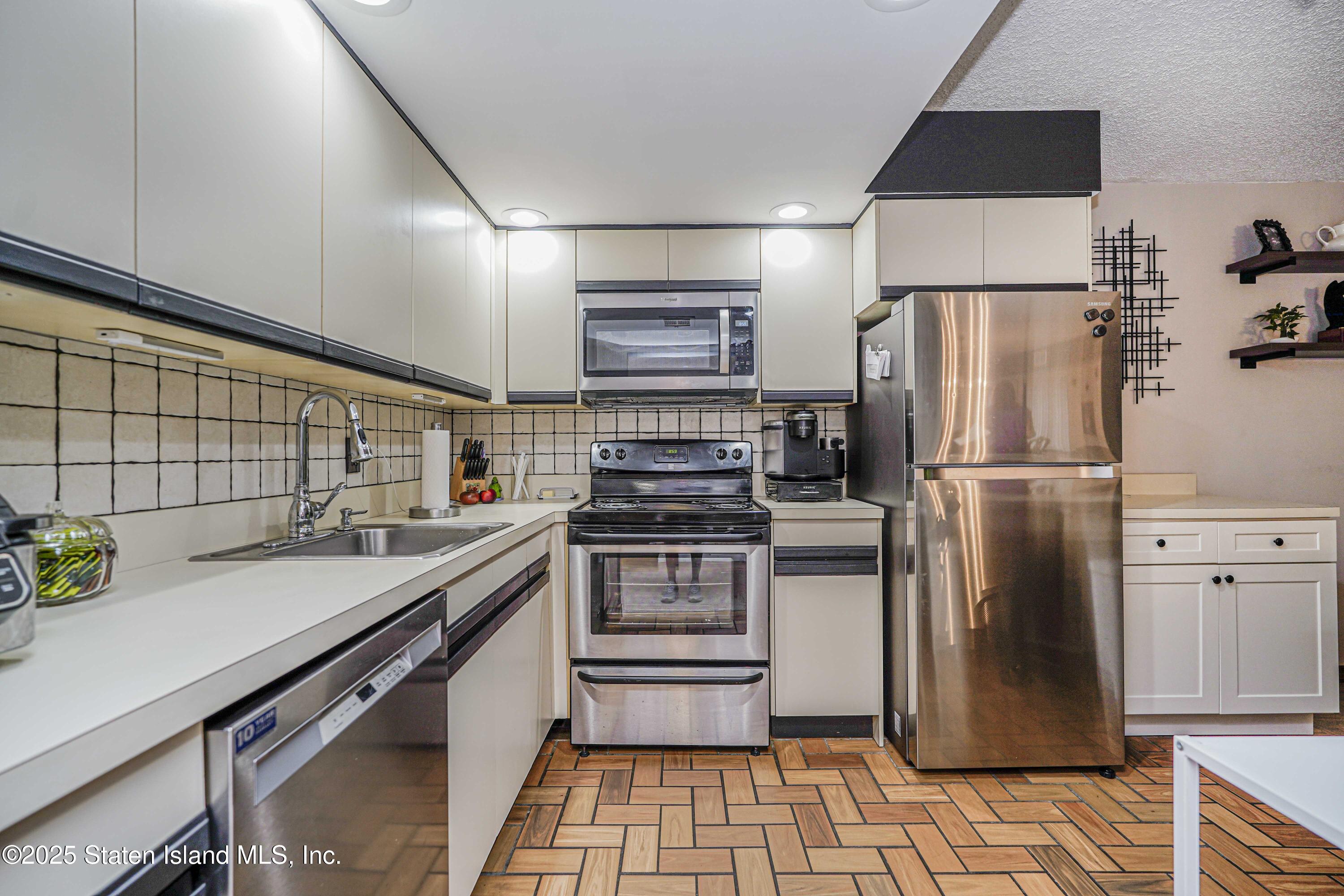 3461 Amboy Road 1j, Staten Island, NY, 10306 image 12